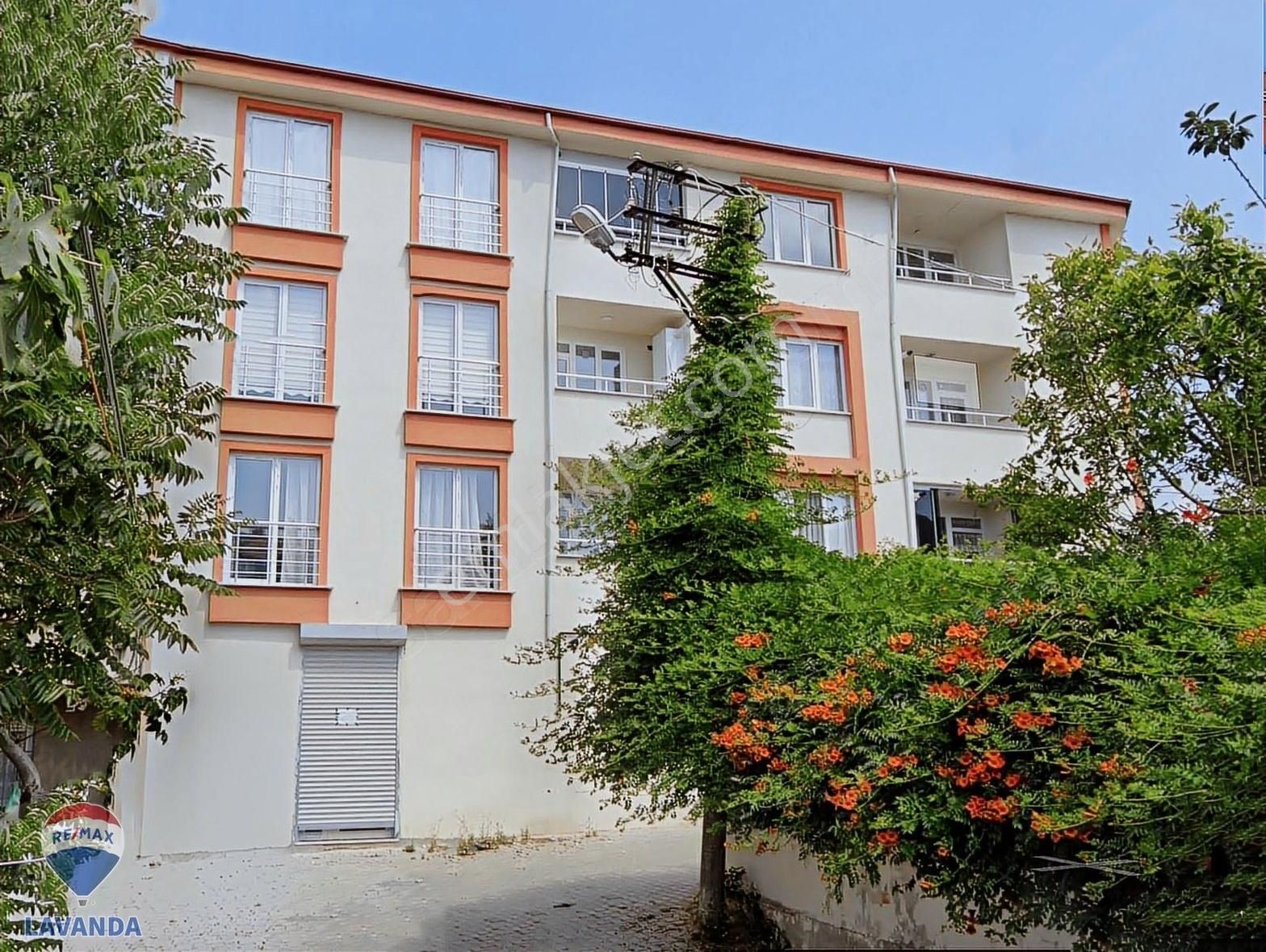 Remax Lavanda Tekirdağ Zafer Mah. Eşyalı Satılık 2+1 Geniş Daire