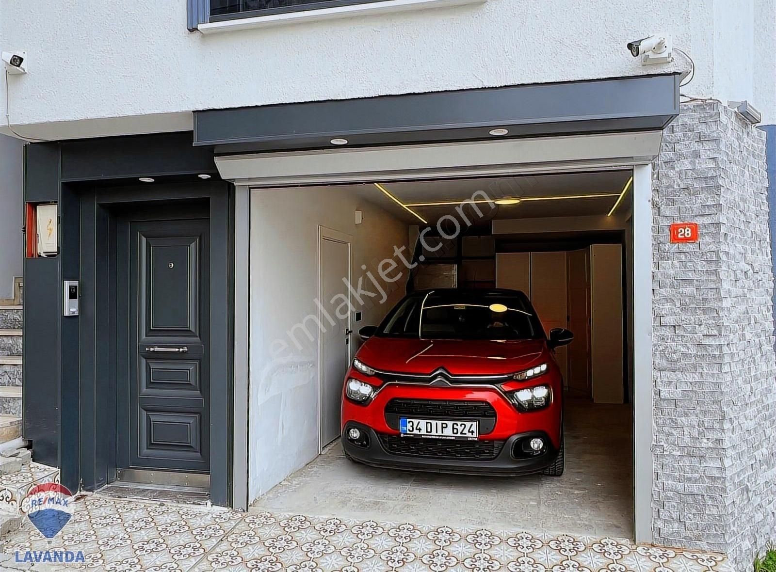 Acill Büyükçekmece Mimarsinanda Satılık Müstakil Villa