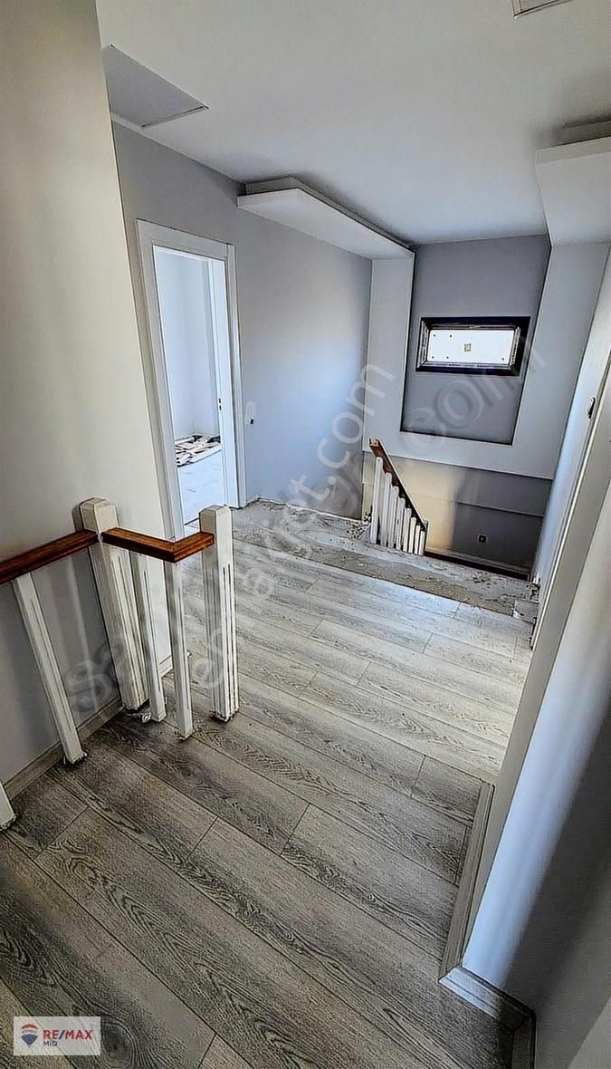 Remax Mid'den 4+1 Satılık Lüks Villa Balıkesir/karesi/köteyli'de
