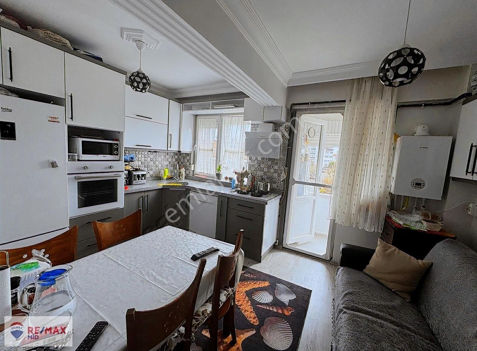 Re/max Mid'den Edremit Altınkum Mah Fırsat Satılık 3+1 Daire