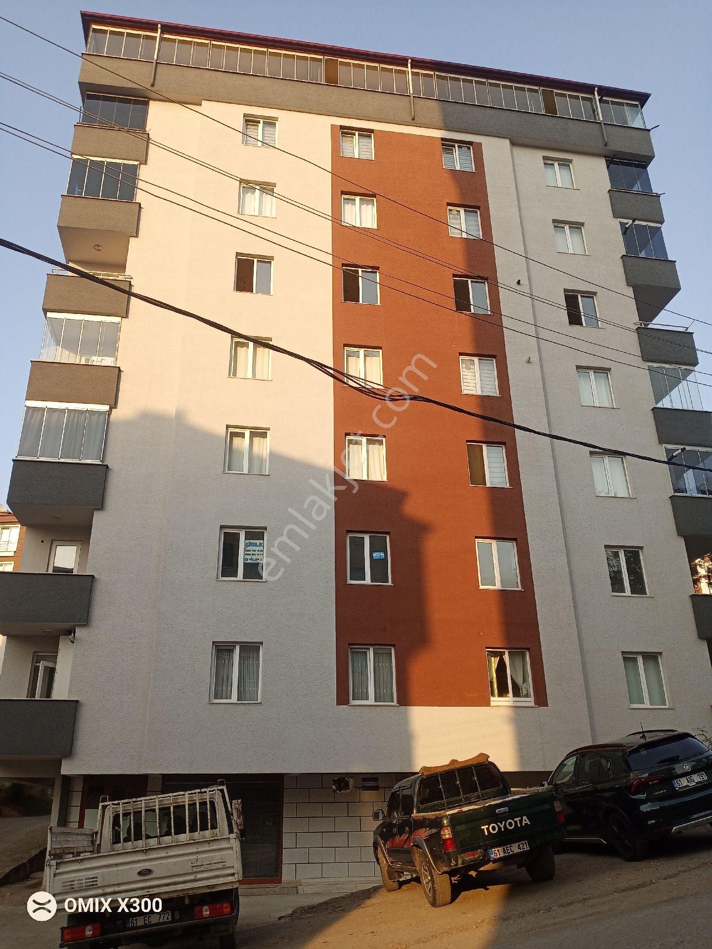 Yomra Sancak Mahallesinde Merkez Ve Doğa İle İçiçe, Ferah 3+1 Kiralık Daire
