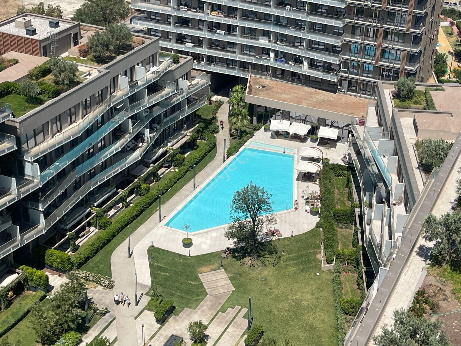 Folkart Incıty Havuz Ve Muhteşem Deniz Manzaralı Arakat 3+1 Satılık Daire