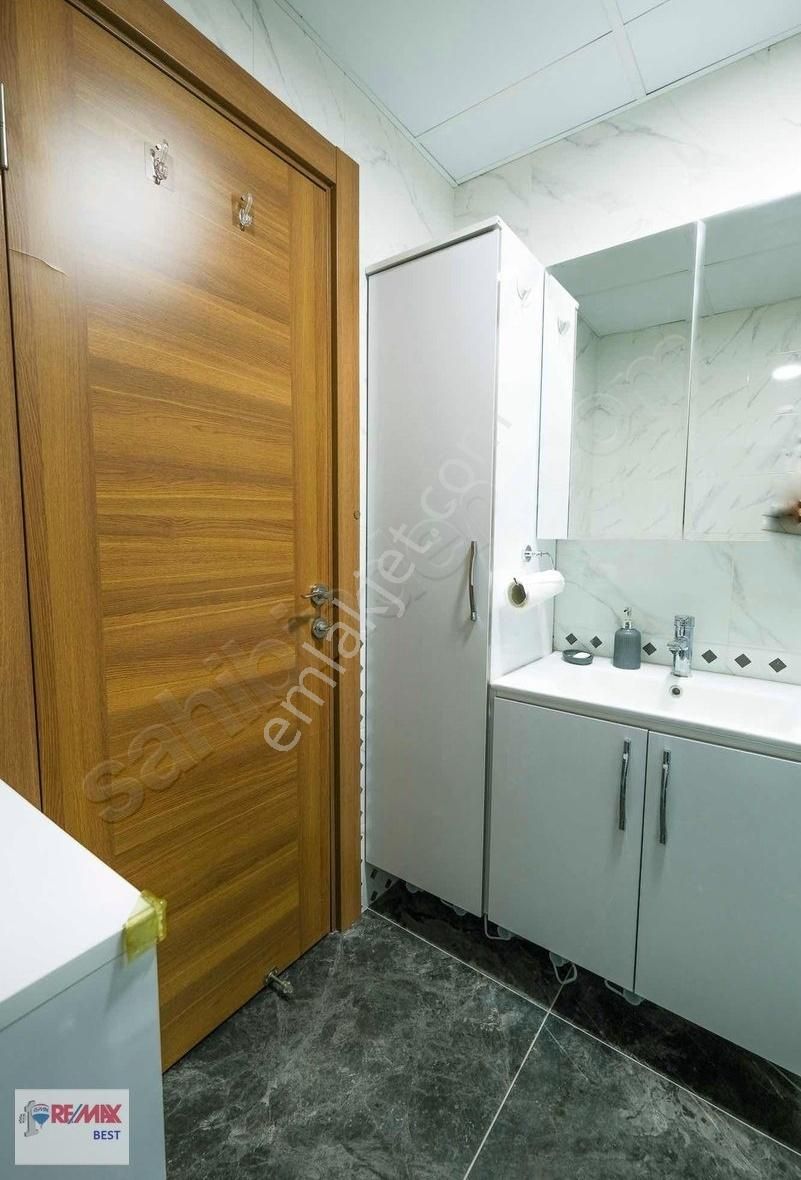 Seferihisar Camikebir Mahallesi 3+1 Satılık Havuzlu Daire