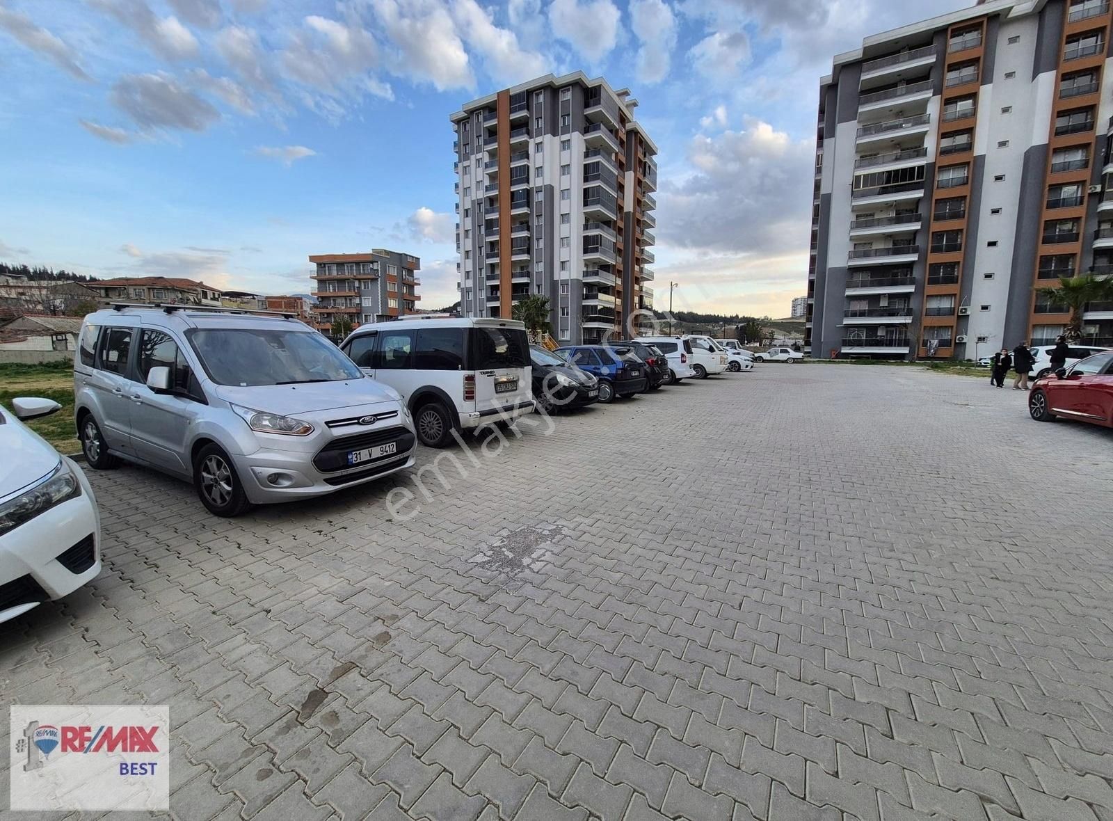 Kubilay Konutlarında Satılık Arakat 3+1 Daire