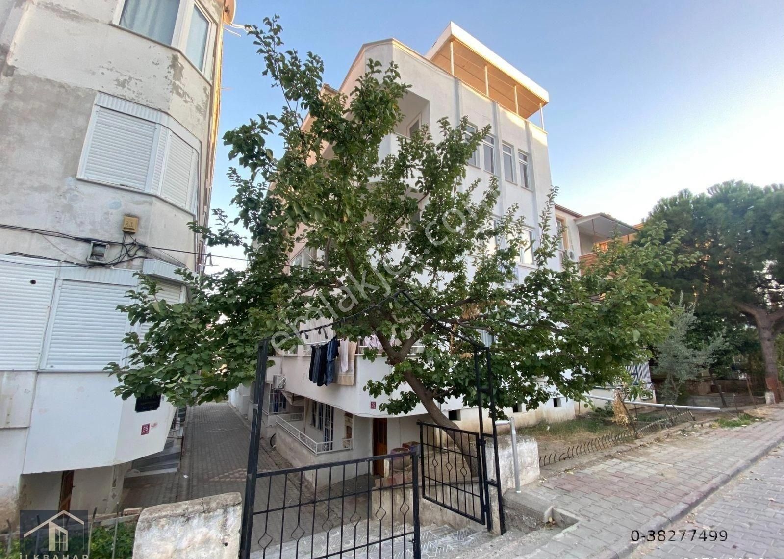 Altınoluk İlkbahar'dan Türkan Saylan Karşısında Giriş Kat 2+1 Bakımlı Daire
