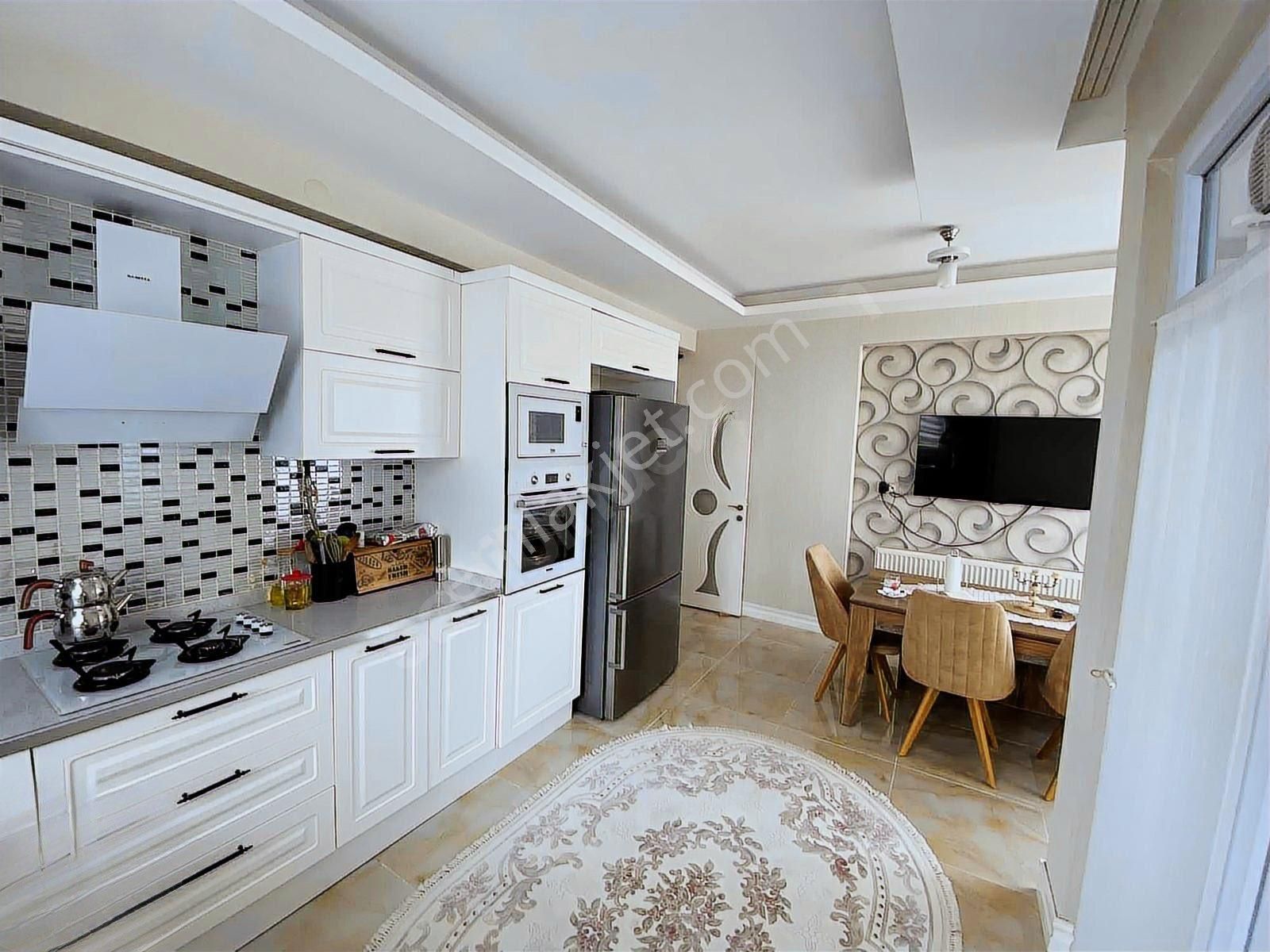 Rotadan Winstovn Avm Karşısı Satılık 3+1 Lüks Daire