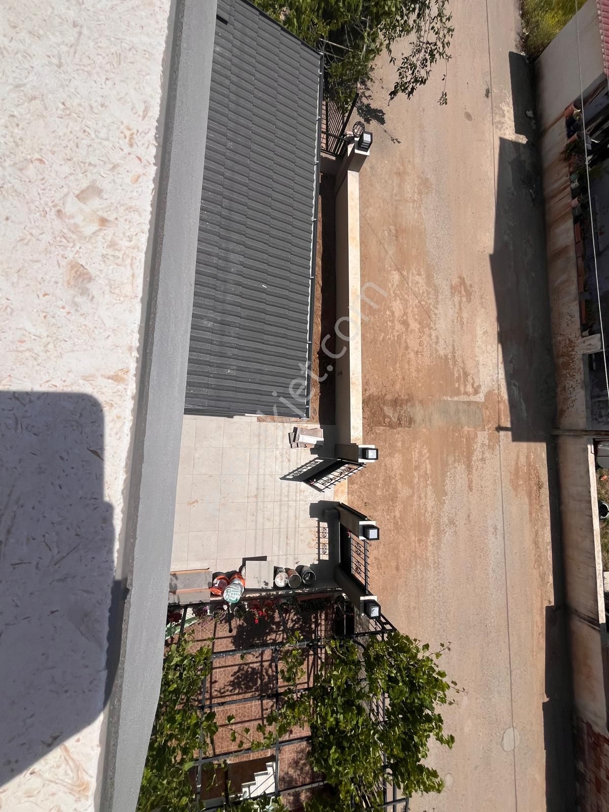 Yörükoğlu Emlaktan Sahile 500 Metre Geniş Bahçeli 2+1 Villa - Görsel 25