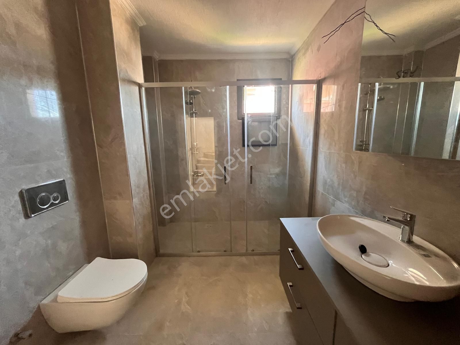 Yörükoğlu Emlaktan Sahile 500 Metre Geniş Bahçeli 2+1 Villa - Görsel 20