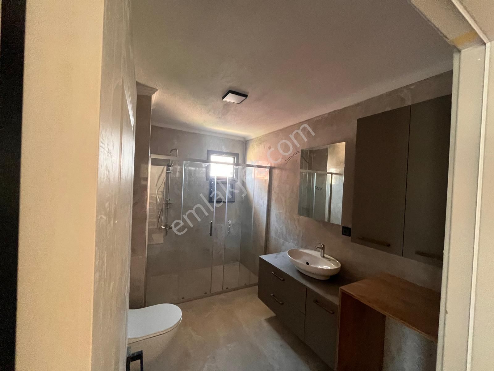 Yörükoğlu Emlaktan Sahile 500 Metre Geniş Bahçeli 2+1 Villa - Görsel 29