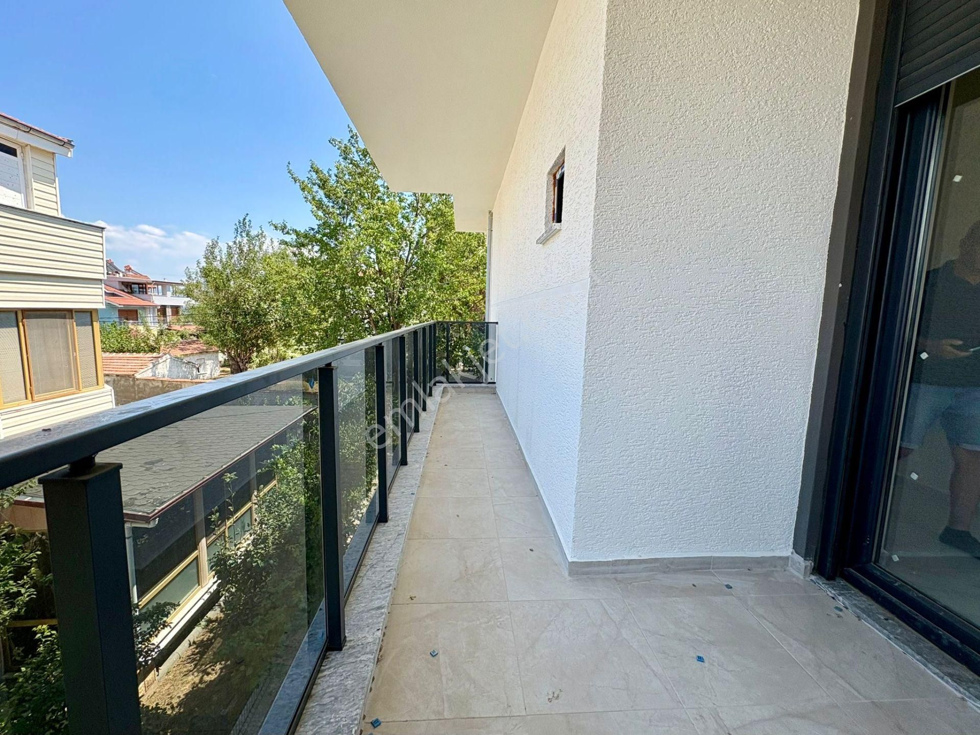 Sezgin Emlaktan Denize 200m, Sıfır, Bahçeli, 3+1 Lüks Triplex Villa - Görsel 26