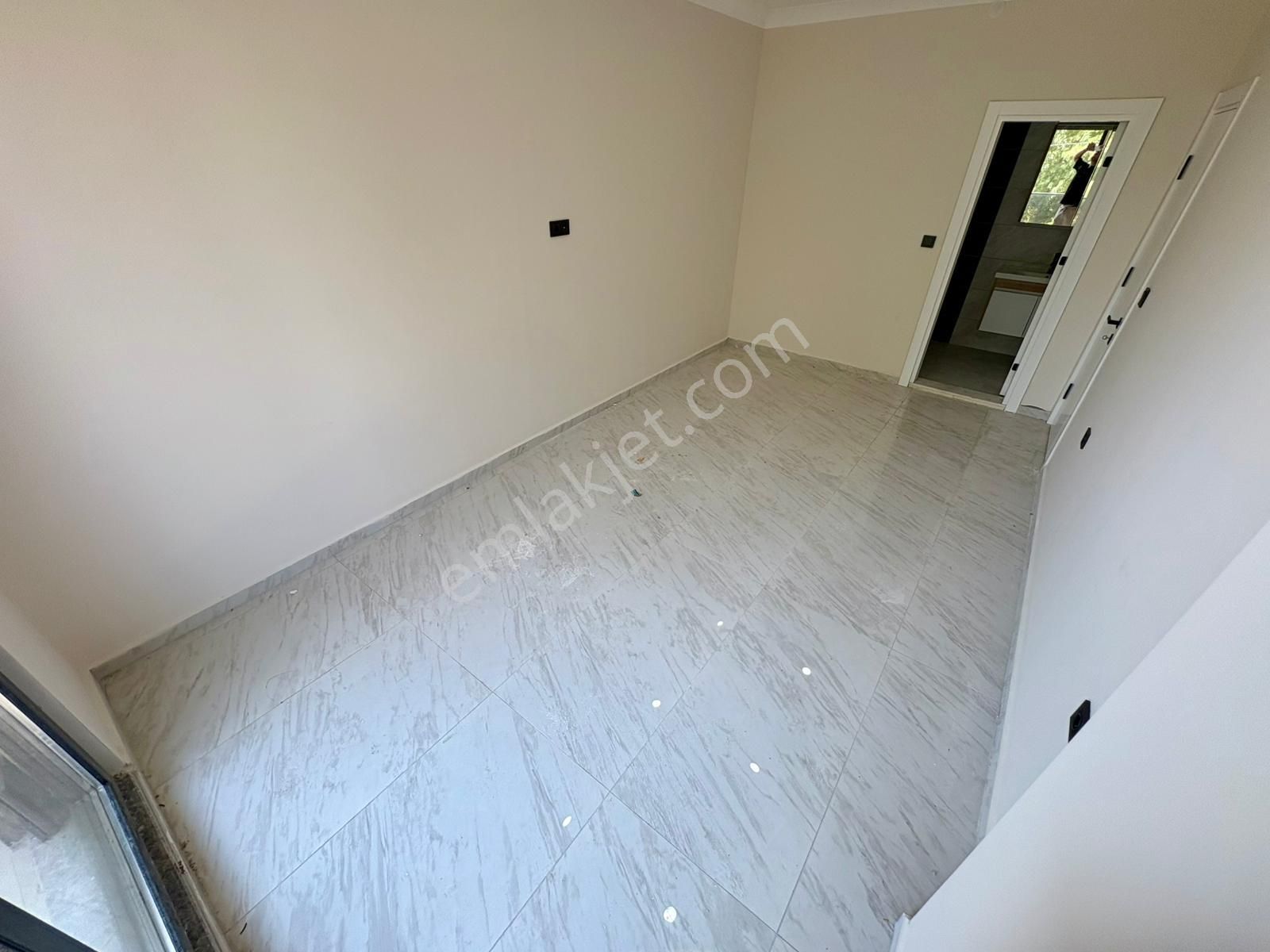 Sezgin Emlaktan Denize 200m, Sıfır, Bahçeli, 3+1 Lüks Triplex Villa - Görsel 14