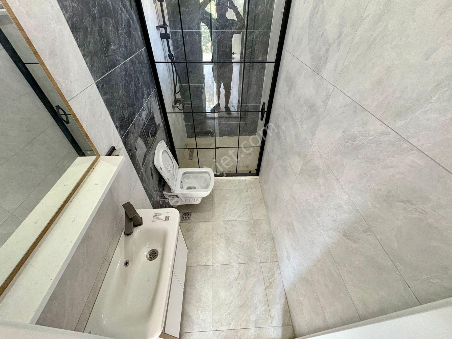 Sezgin Emlaktan Denize 200m, Sıfır, Bahçeli, 3+1 Lüks Triplex Villa - Görsel 18