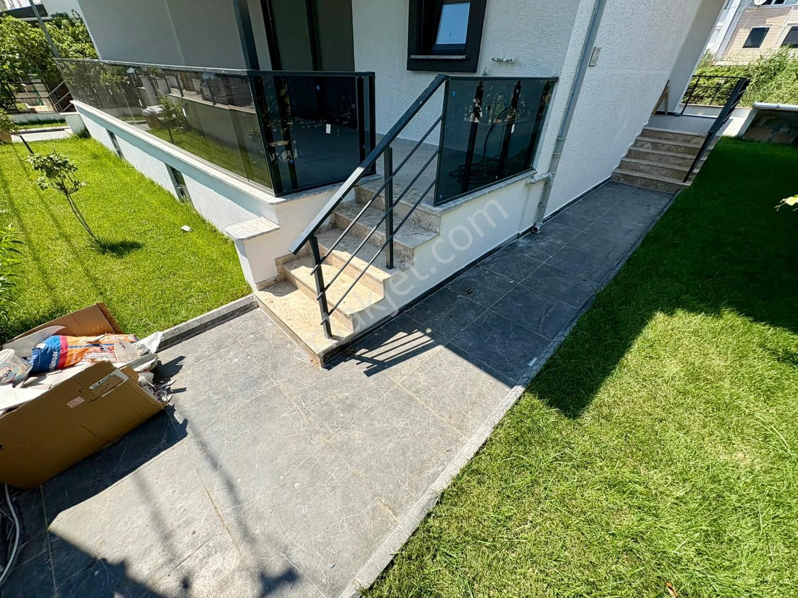 Sezgin Emlaktan Denize 200m, Sıfır, Bahçeli, 3+1 Lüks Triplex Villa - Görsel 2