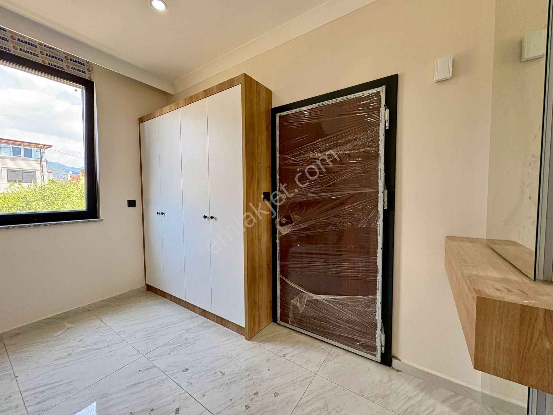 Sezgin Emlaktan Denize 200m, Sıfır, Bahçeli, 3+1 Lüks Triplex Villa - Görsel 29