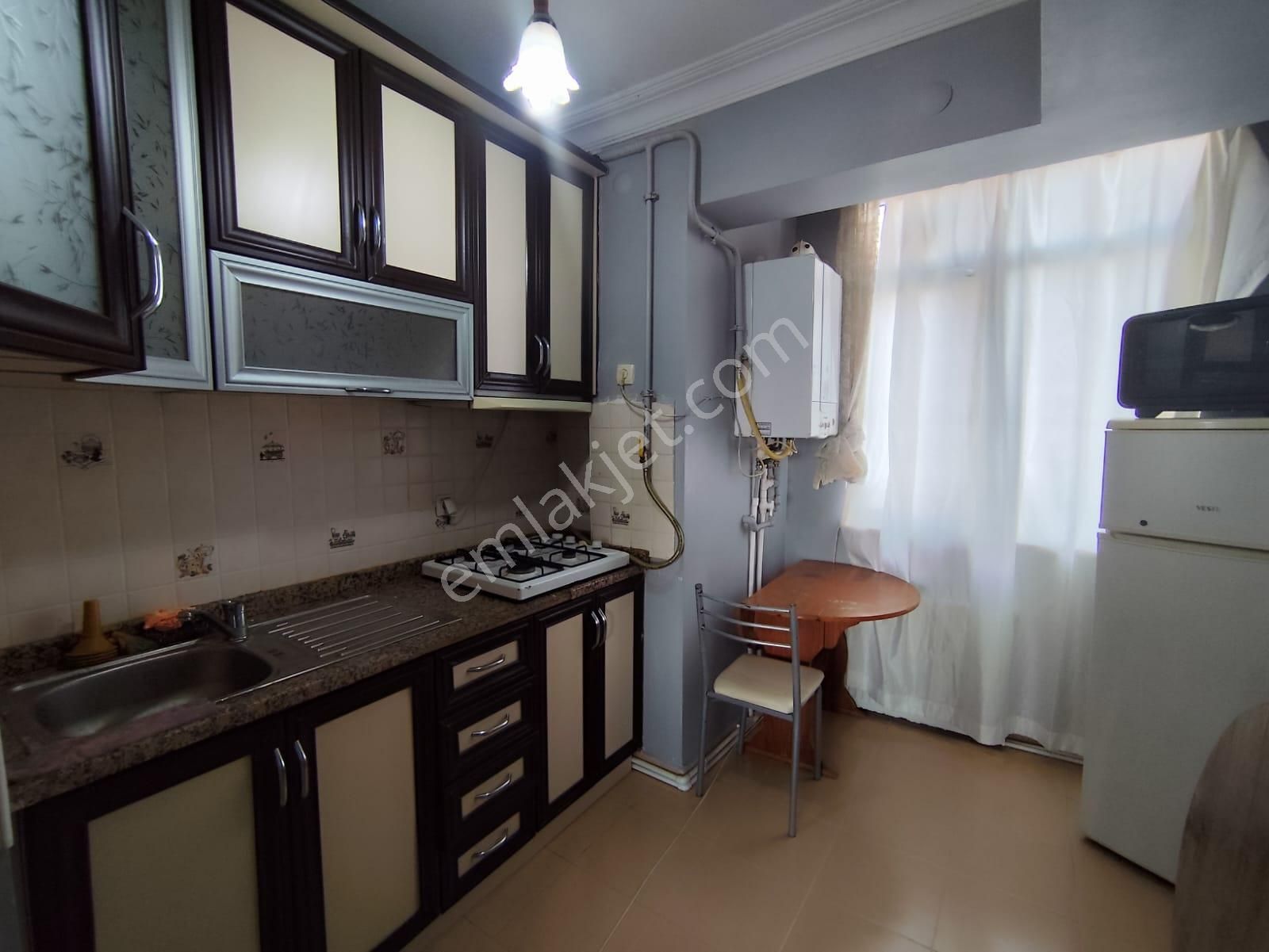 Elfiden Bahçelievler Mahallesinde Eşyalı Abonelikler Açık Kiralık 2+1 Daire