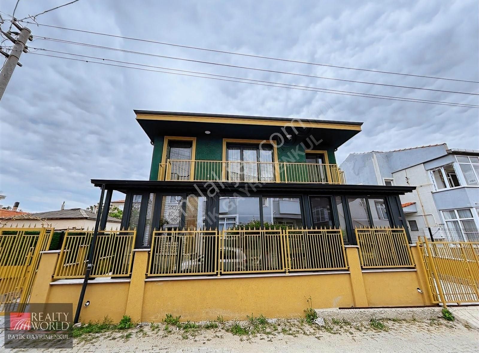 Keşan Cumhuriyet Mah. Satılık 200 M² Villa