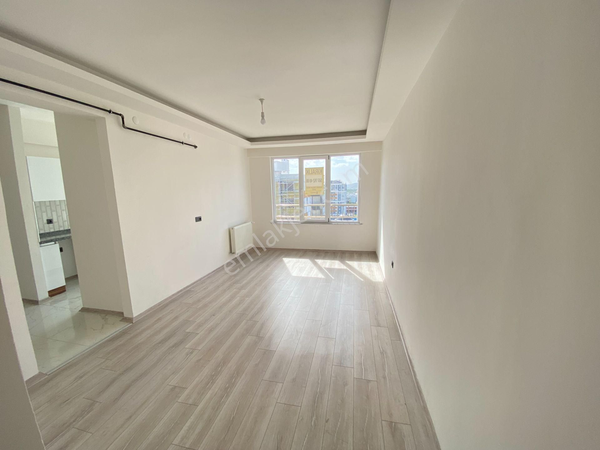 Global Emlak Şehir Hastanesi Karşısı 2+1 Bağımsız Mutfak Kiralık