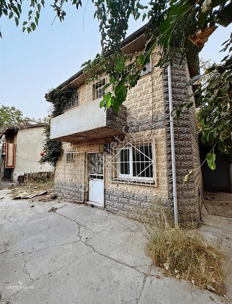 Likite Emlak'tan 4+1 Taşerona Kiralık Müstakil Ev