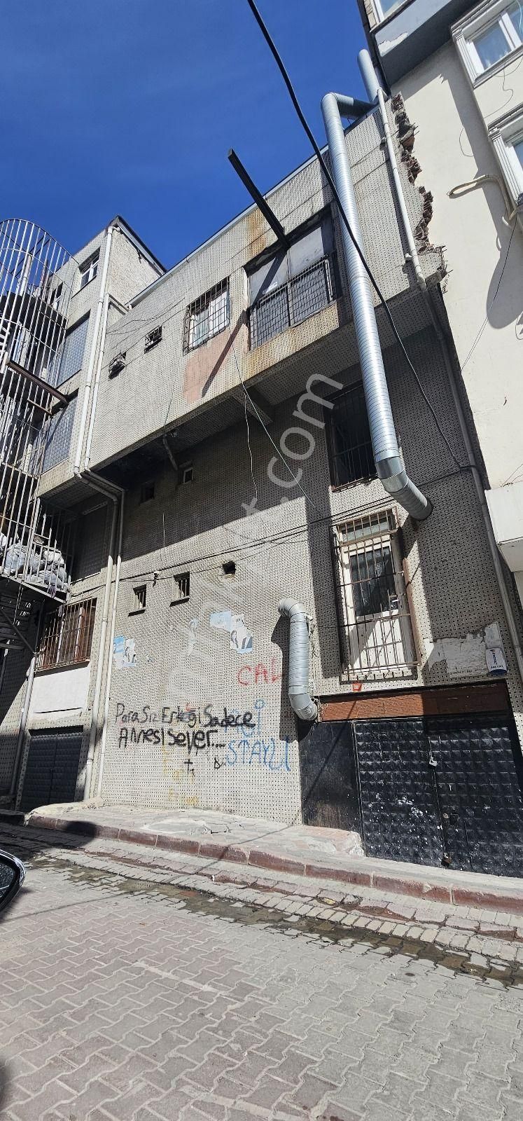 Sultangazide Ordu Cad. Üzerinde Satılık Komple Bina - Görsel 13