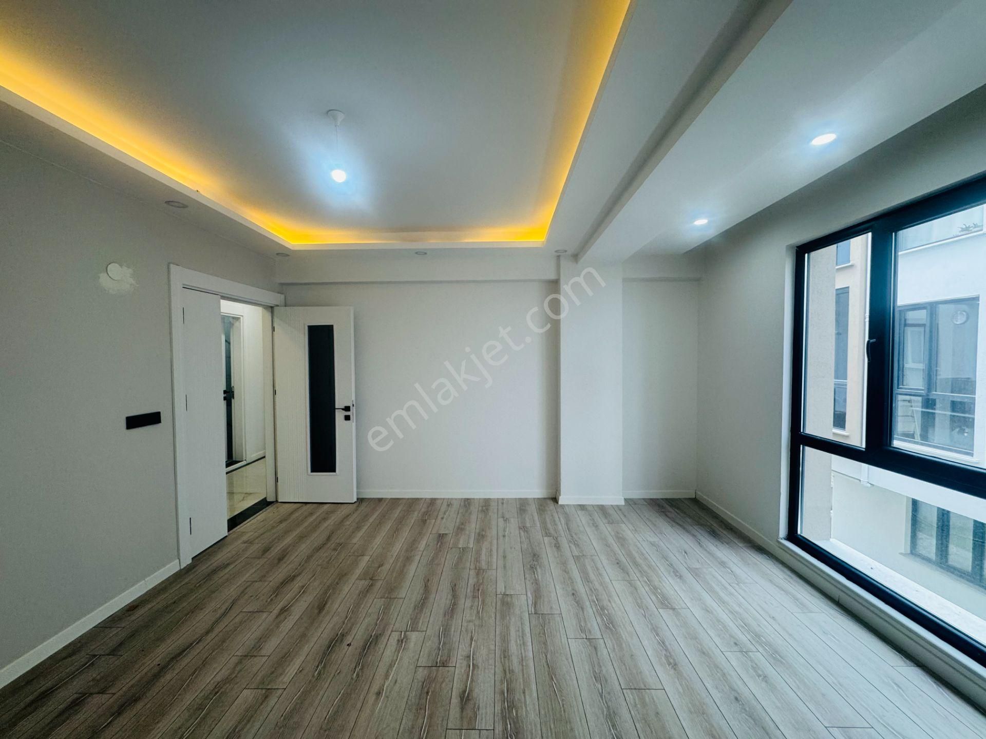 Güven'den Hastaneye Yakın, Ebeveyn Banyolu, Otoparklı 2+1 Daire
