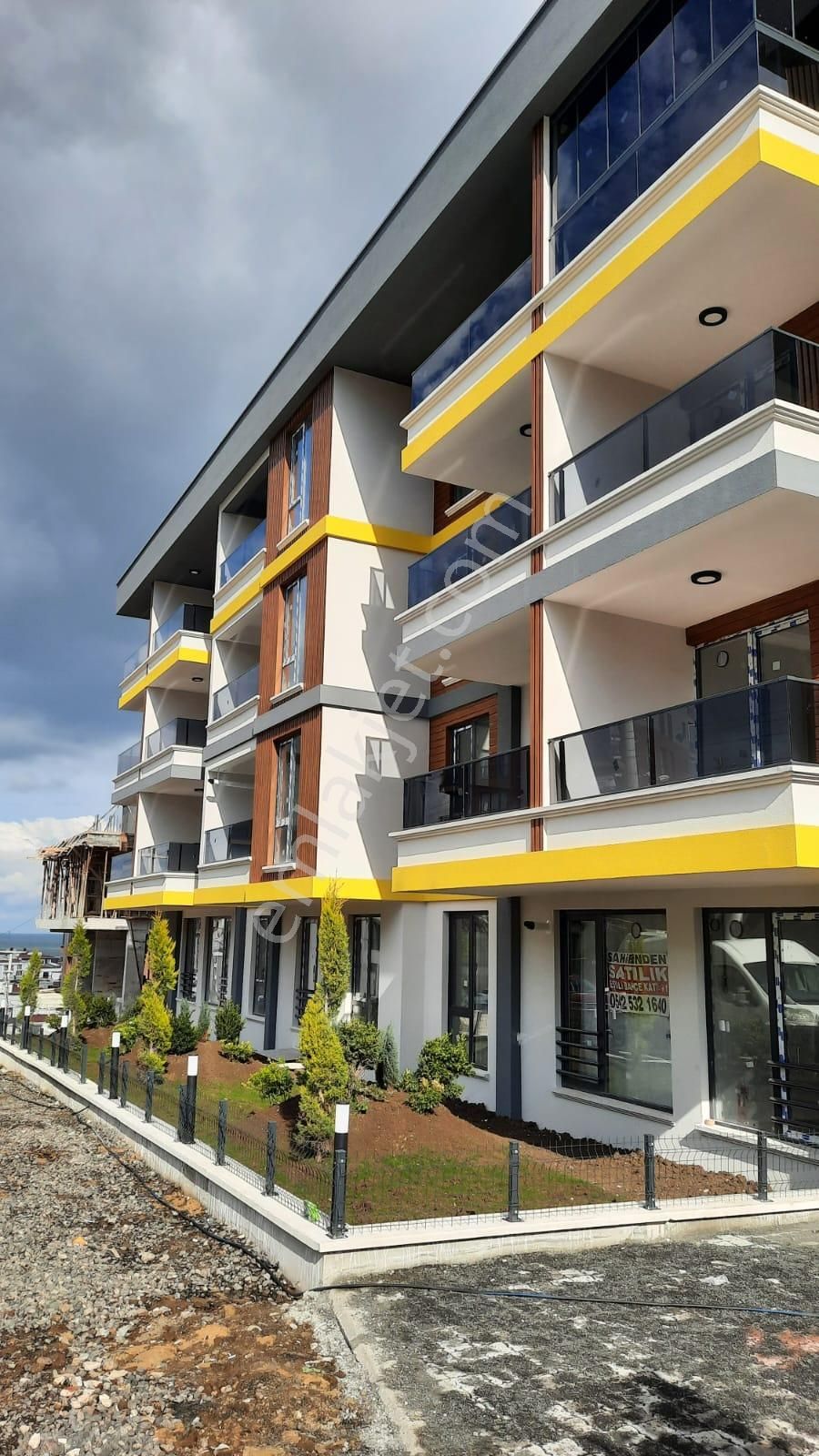 Truva'dan Yeni Mah.'de Deniz Manzaralı Sıfır Eşyalı Kiralık 1+1
