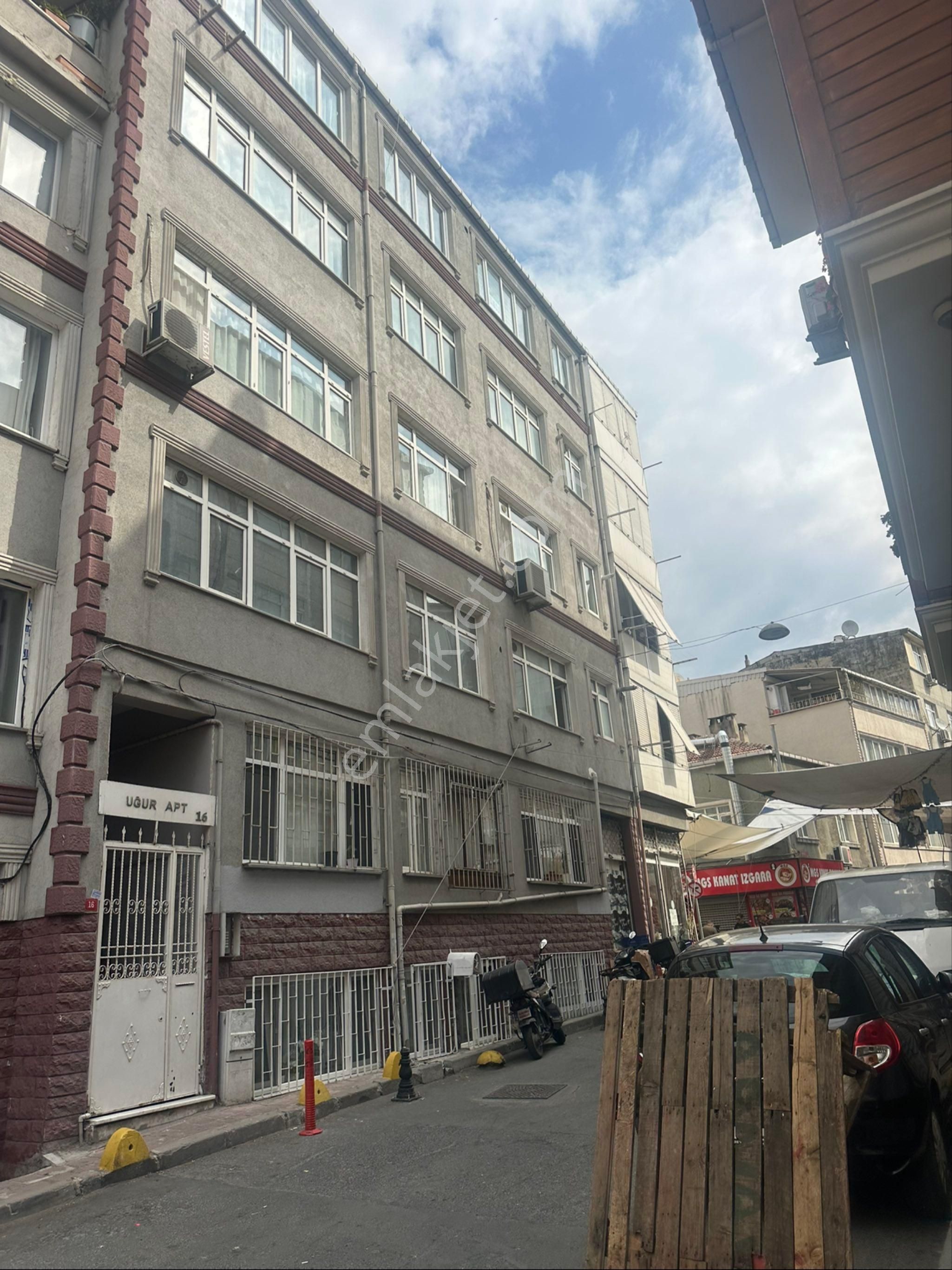 Uzmanım Emlaktan Satılık 3+1
