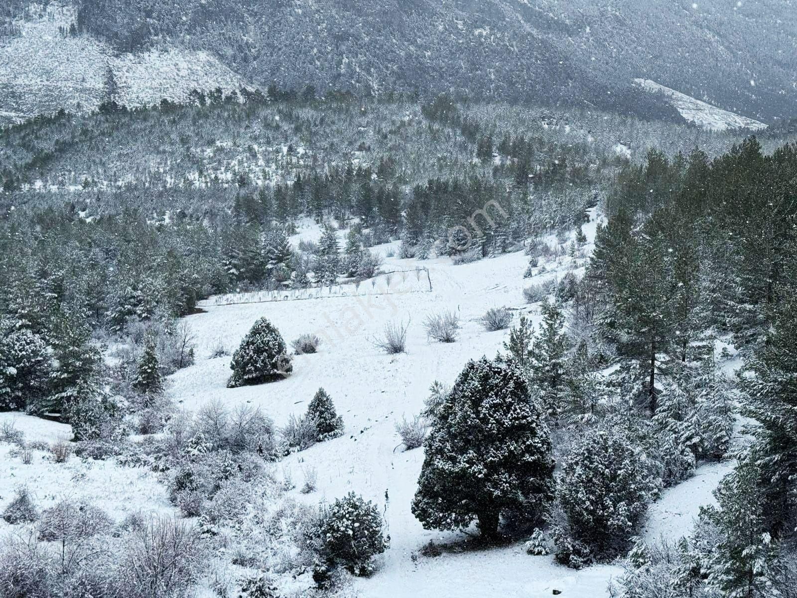 Pozantı Kar Emlaktan Alpu Yaylasında 400 M2 Arsa - Görsel 31