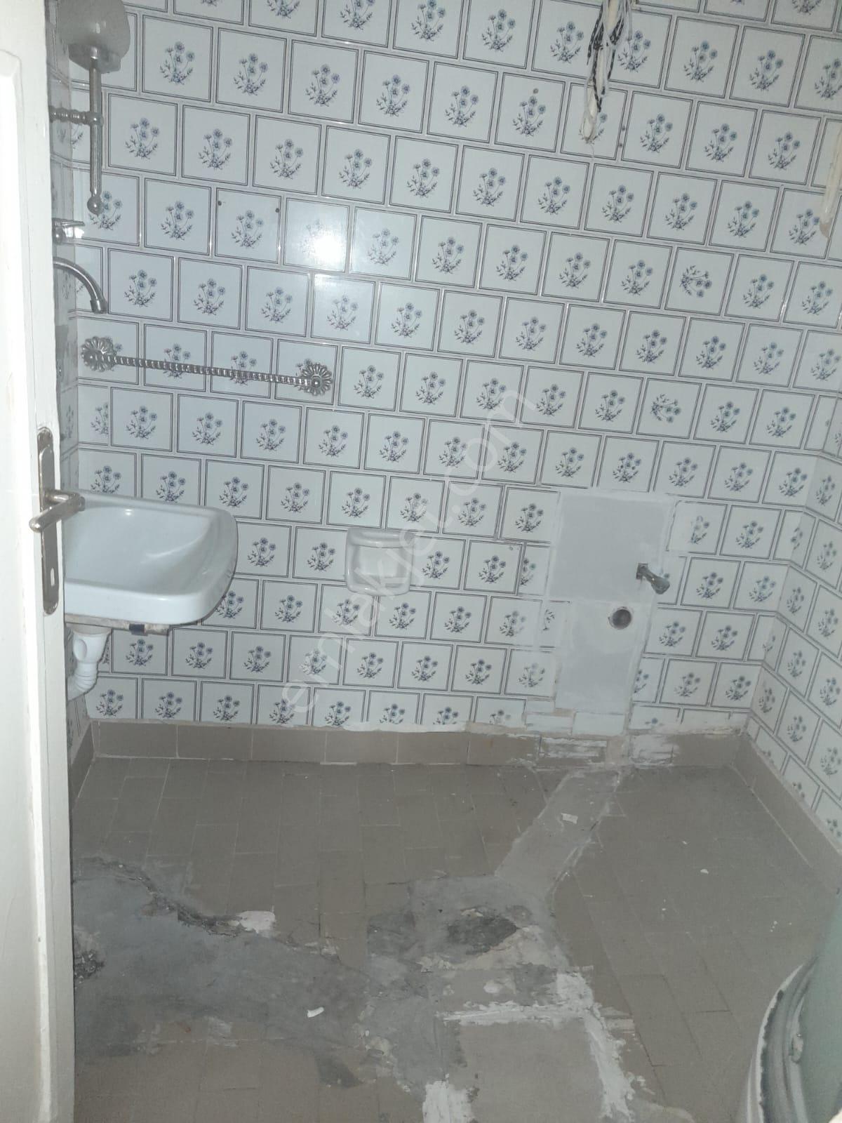 Çankaya Kollej ,kazan Sk. Başlarında Ara Katta 3+1 Kombili - Görsel 9