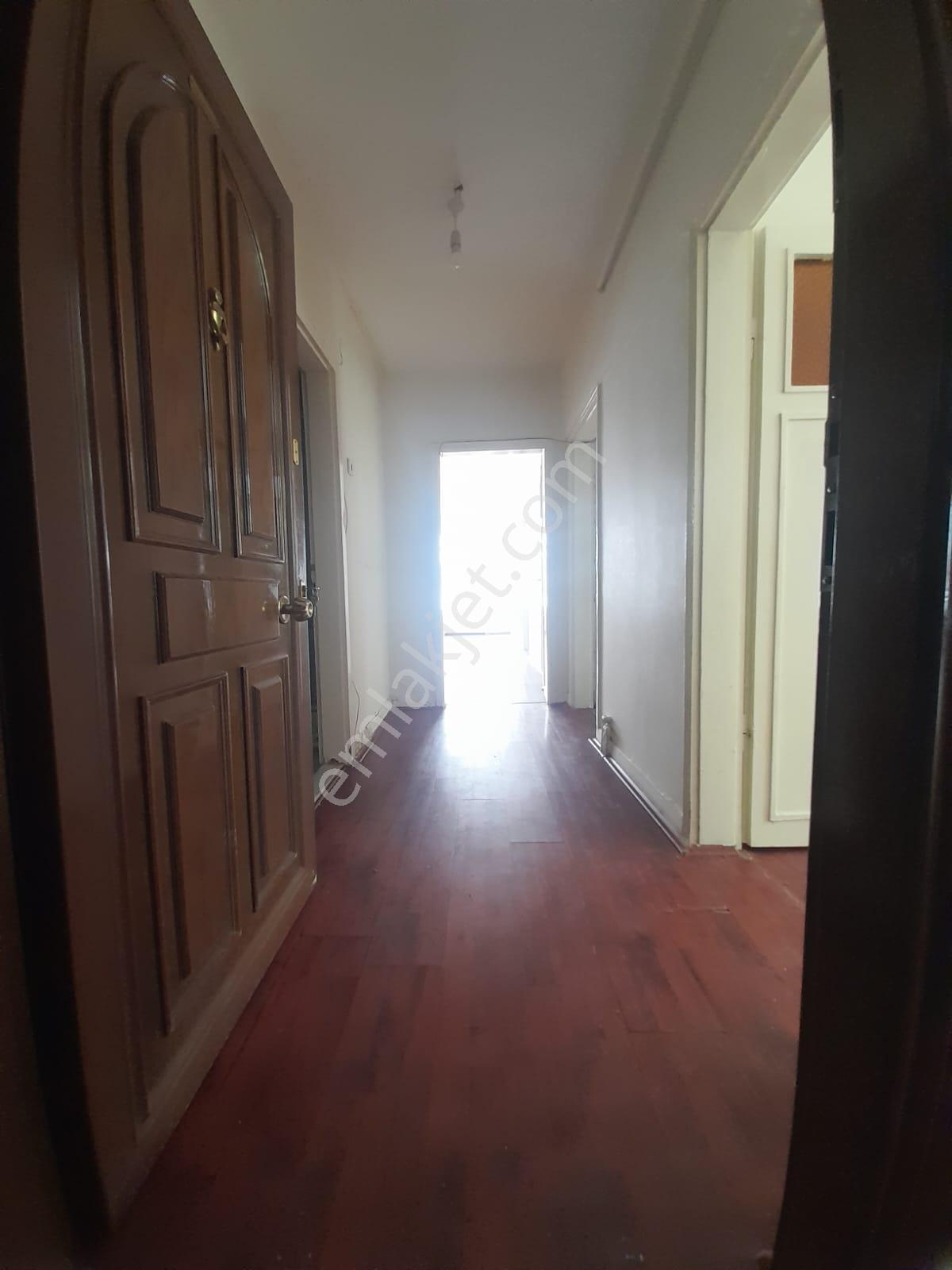 Çankaya Kollej ,kazan Sk. Başlarında Ara Katta 3+1 Kombili - Görsel 7