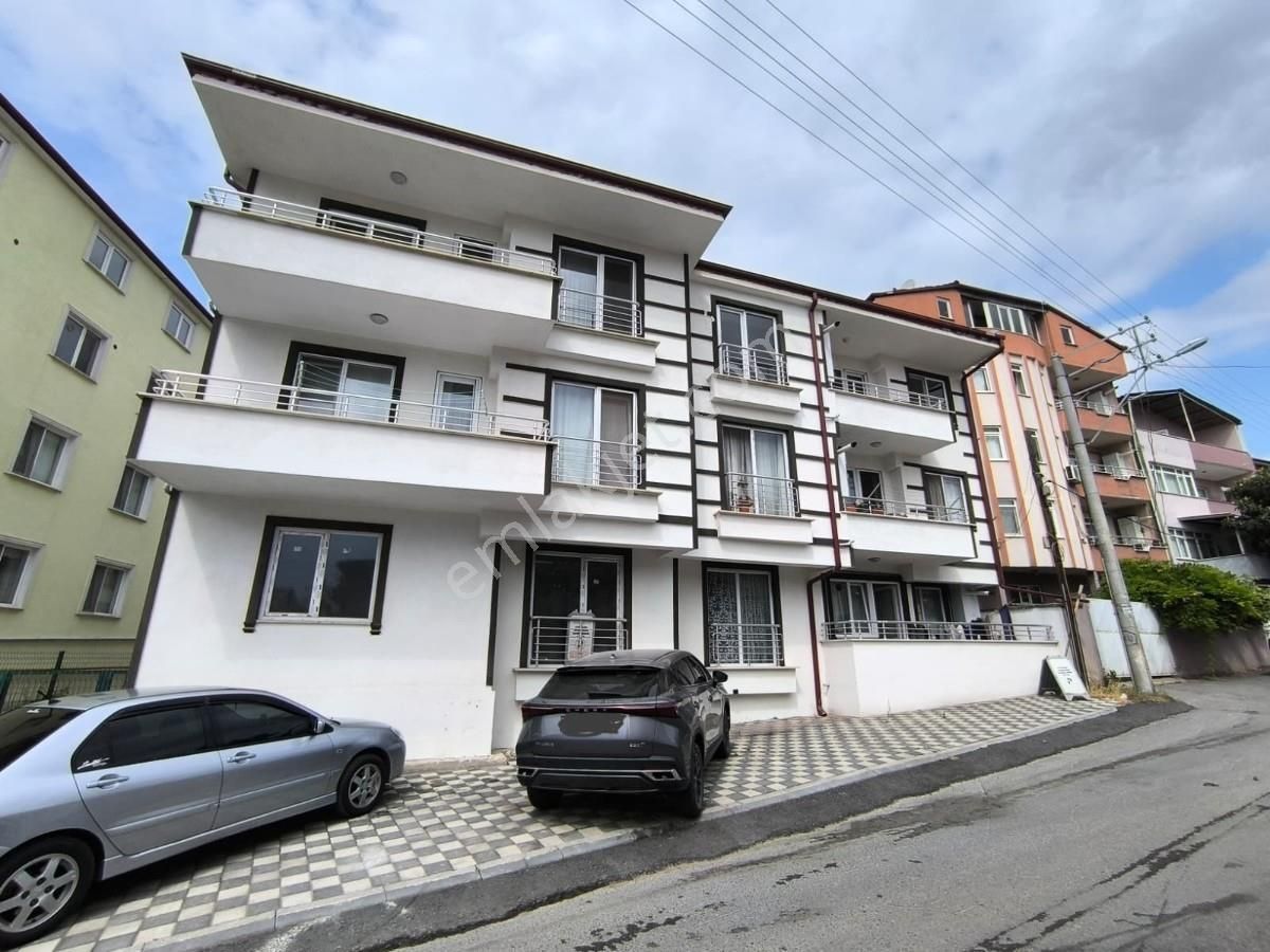 Pamukova Elperekde Merkeze Yakın, Butik Sitede 2+1 Daire