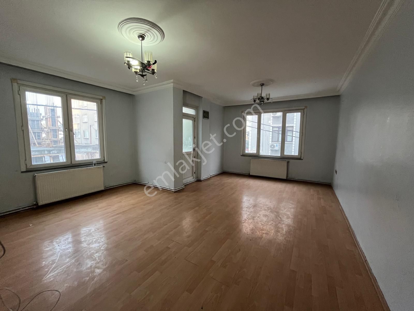 İmren Gayrimenkulden Kiralık Daire 3+1 130 M2 Fevzi Çakmak Mh. 1. Kat