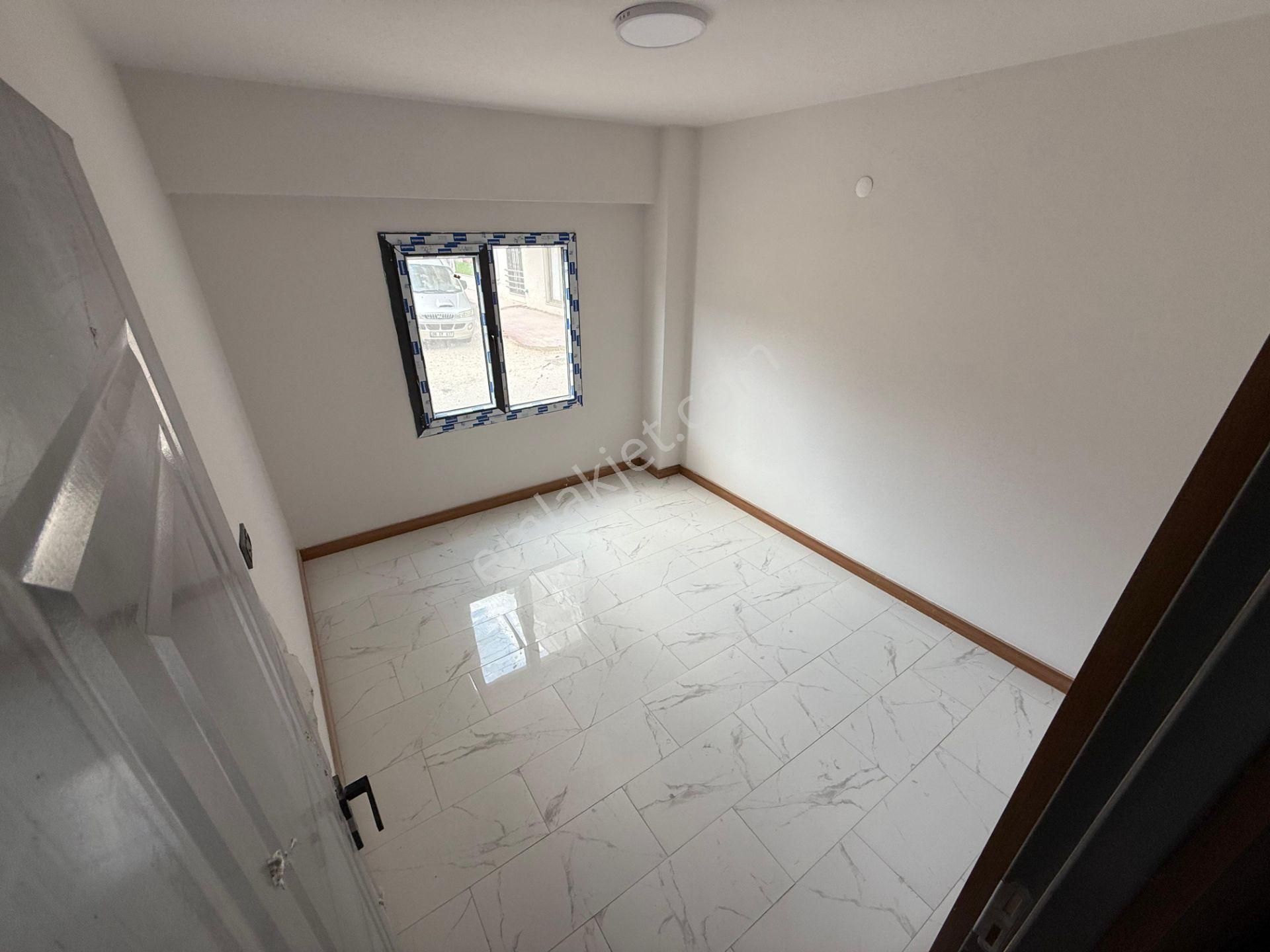 İzmir Dikili İsmetpaşa Havuzlu Otoparklı Satılık 1+1 Daireler - Görsel 9