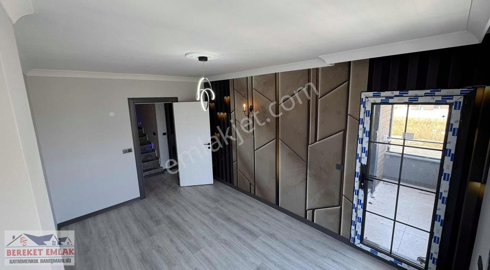 Bereket Emlaktan Cadde Cepheli Lüx Villa - Görsel 30