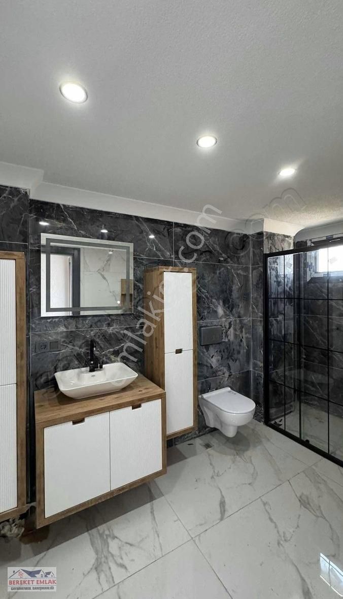 Bereket Emlaktan Cadde Cepheli Lüx Villa - Görsel 29