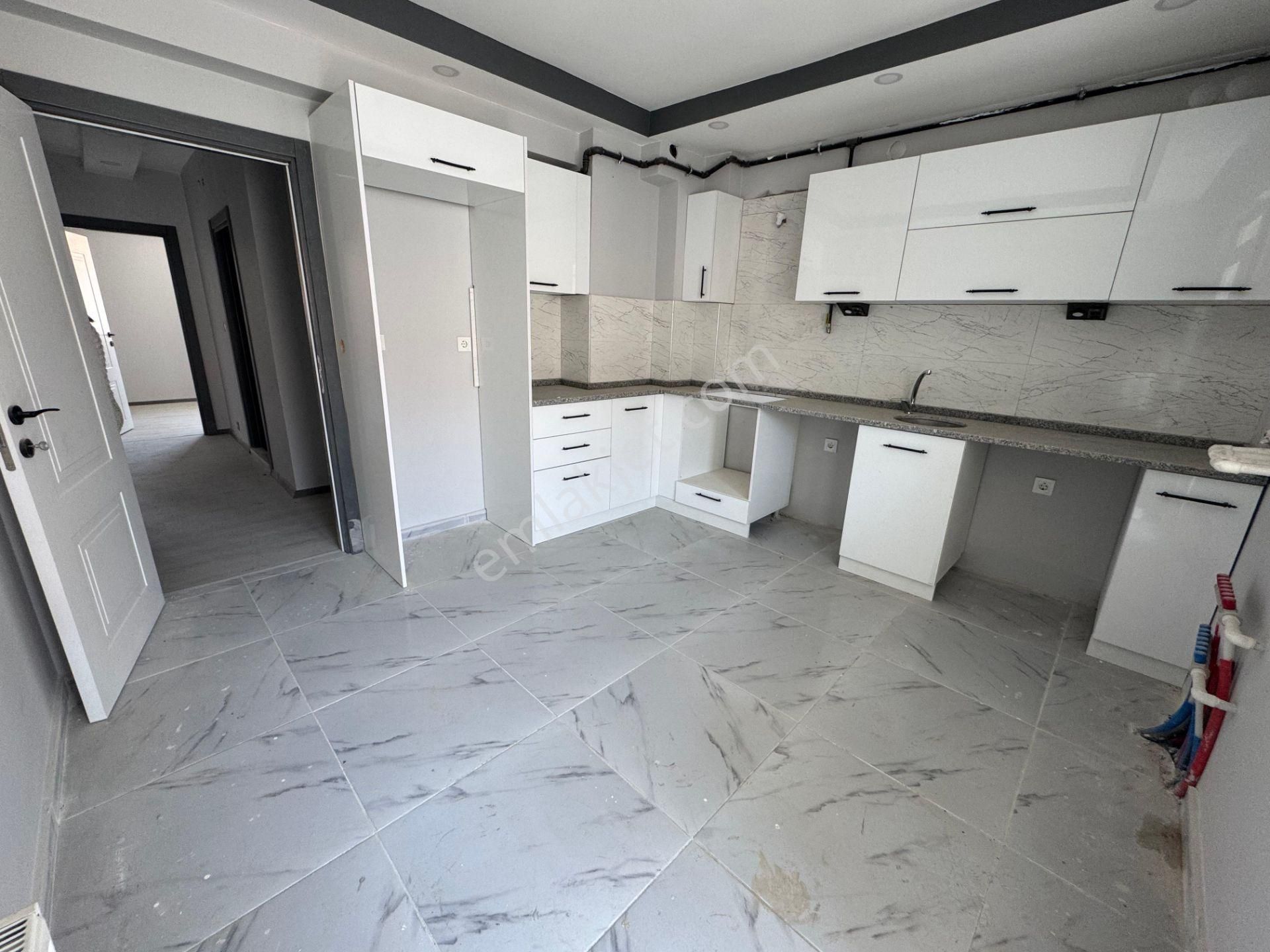 Esentepe Mh Eğitimciler Cd Yakını 3+1 Sıfır Daire Ro-19