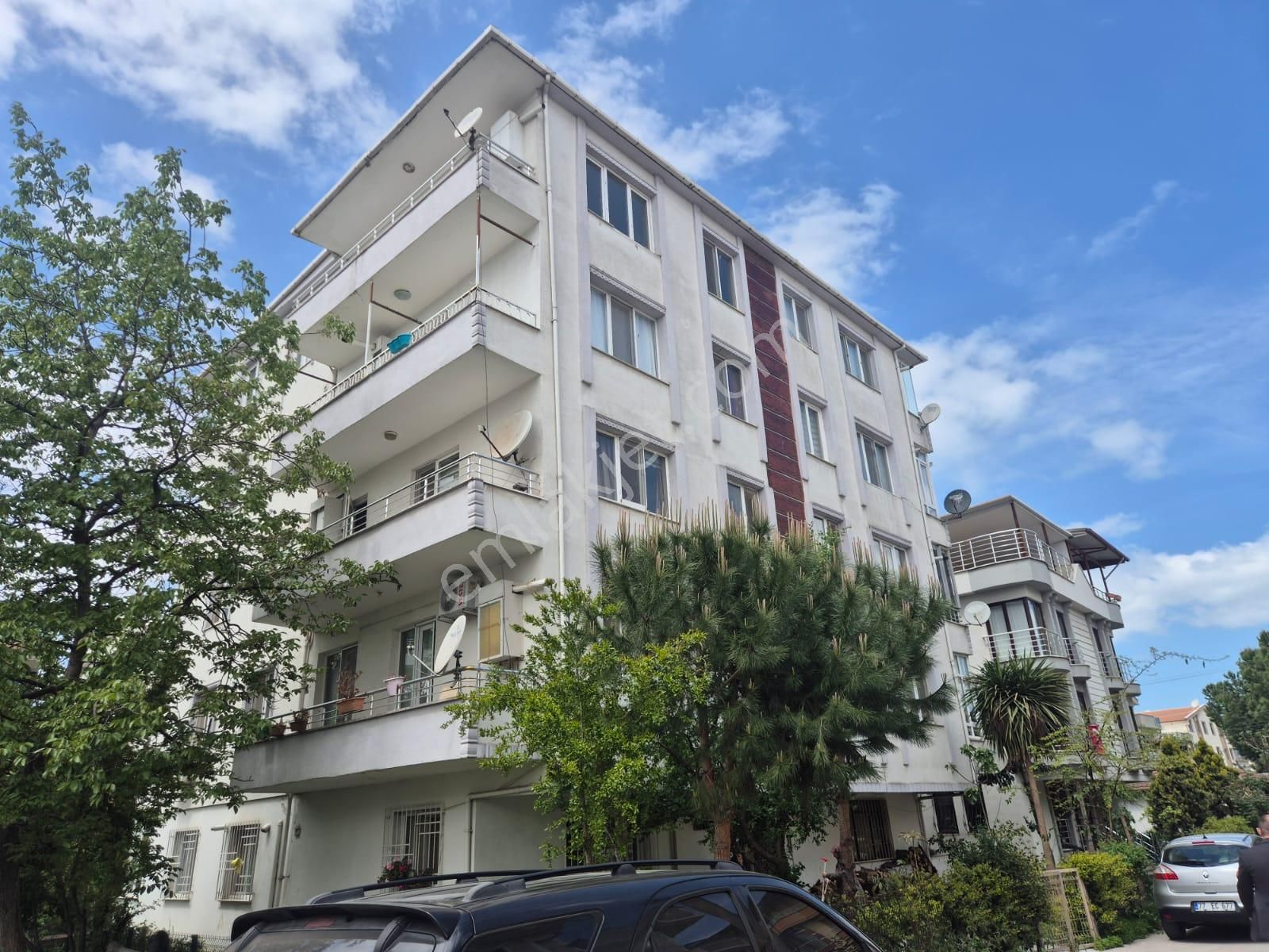 Turyap Fevzi'den Çiftlikköy De Deniz Manzaralı Satılık 4+1 Daire