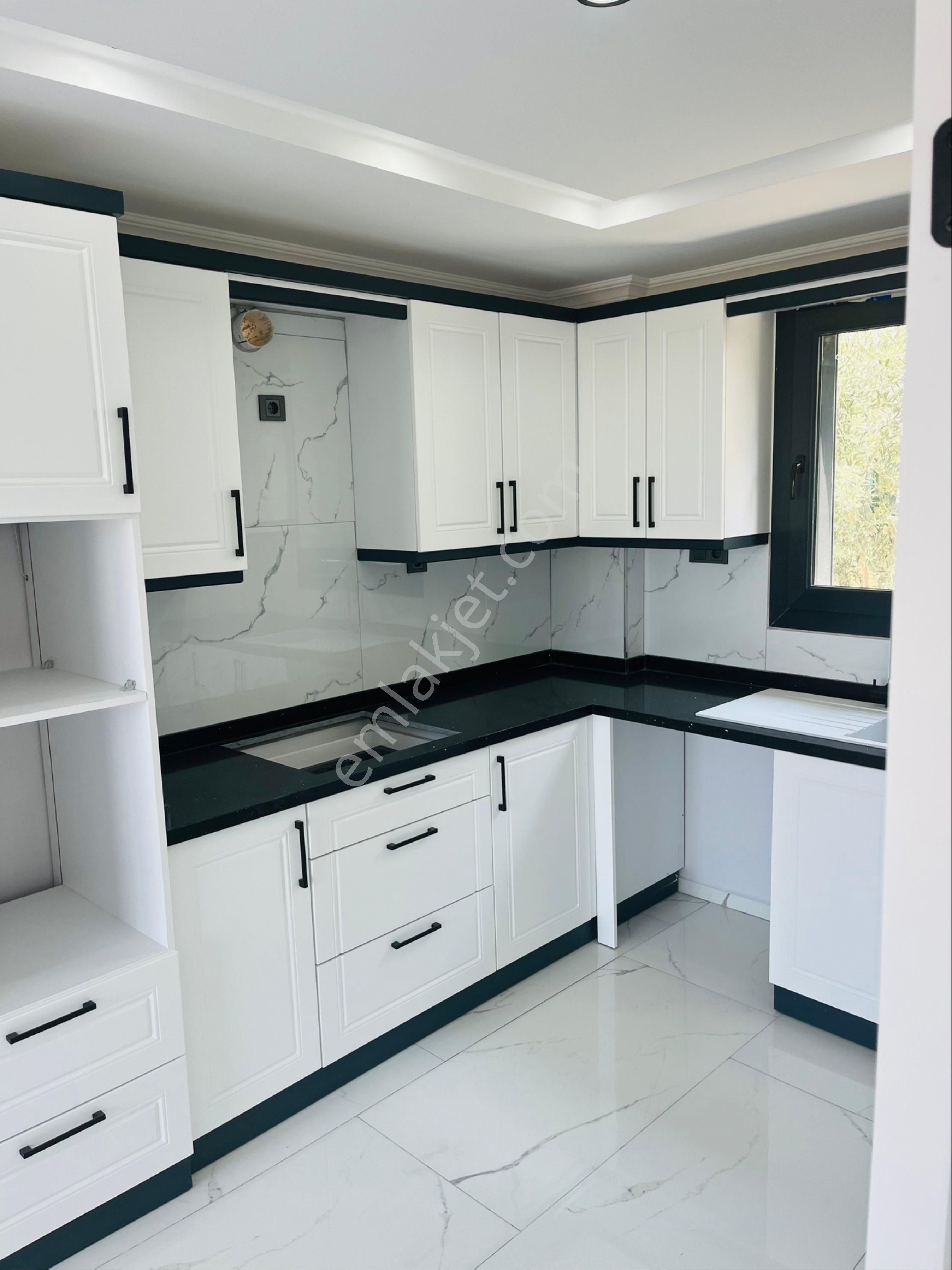 Didim Hisarda Satılık 3+1 Ayrı Mutfak - Görsel 15