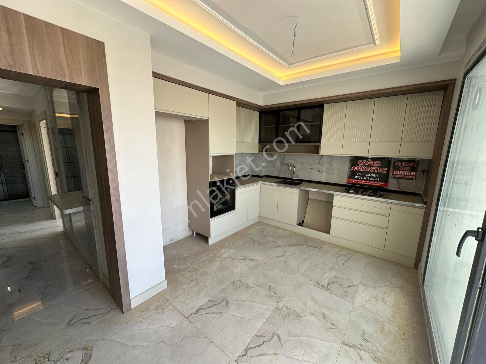 Grand Group 'tan Uçkuyu'da Satılık 2+1 Daire