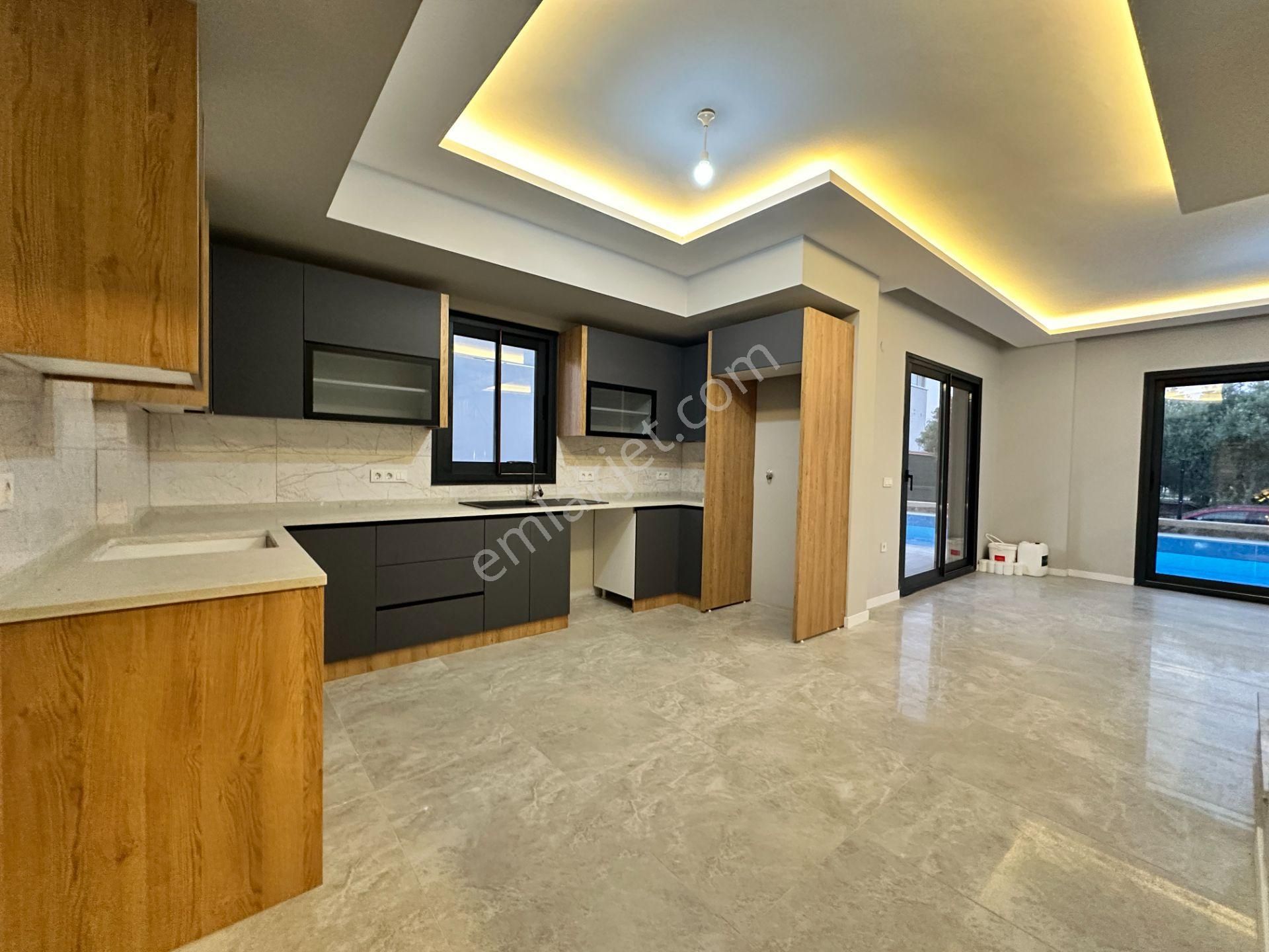 Seferihisarda Müstakil Bir Yaşam Başladı / Havuzlu Müstakil 3+1 Villa /300m2 Arsa İçinde - Görsel 20