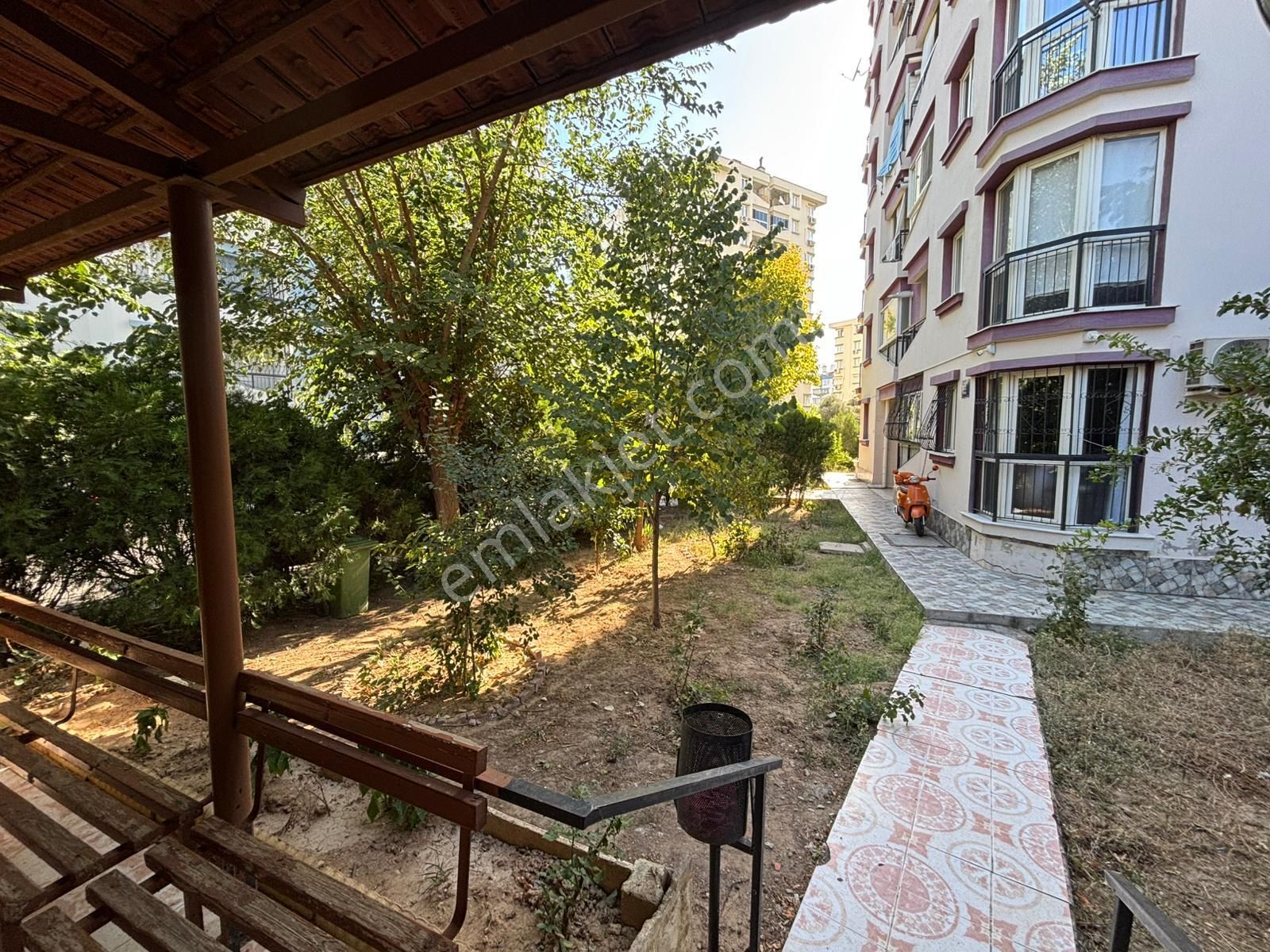 Turpa Lotus'tan Egekent 4 Sitesinde 2+1 Satılık Daire