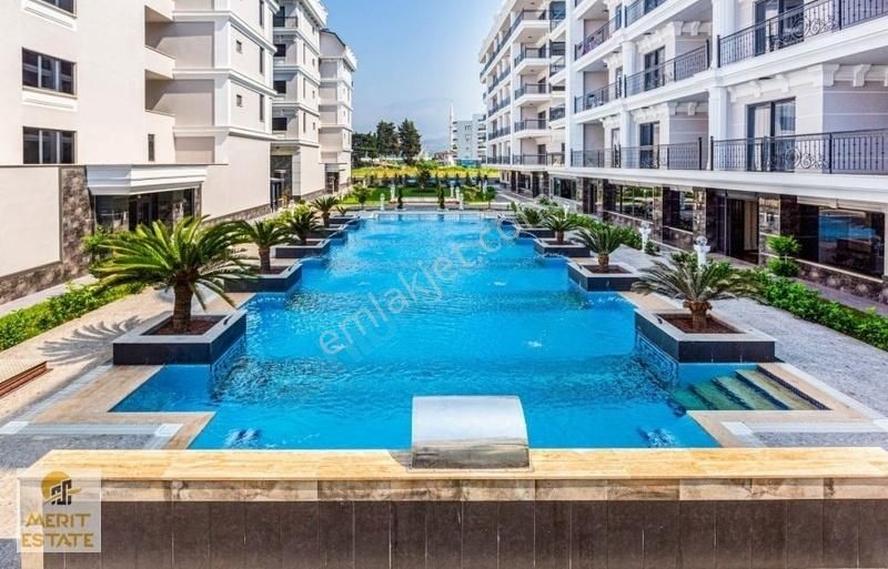 Denize Yürüme Mesafesi Eşyalı Satılık 2+1 Daire