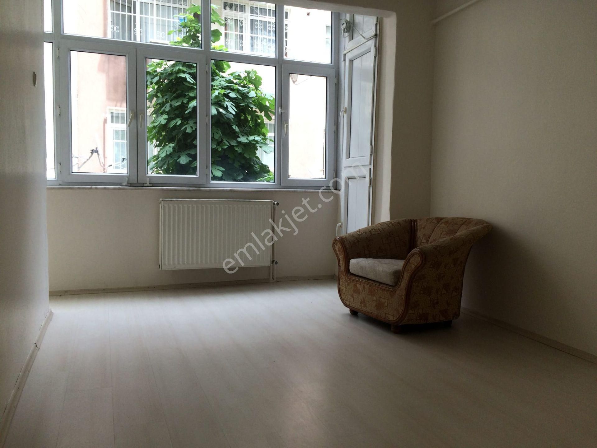 Cerrahpaşa Mah Y. Giriş 2+1 Satılık Daire