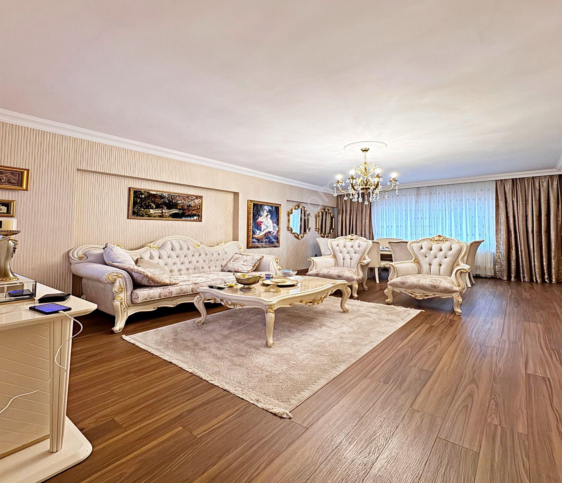 Barış Mahallesi Migros Arkası Full Tadilatlı 3+1 Satılık Daire