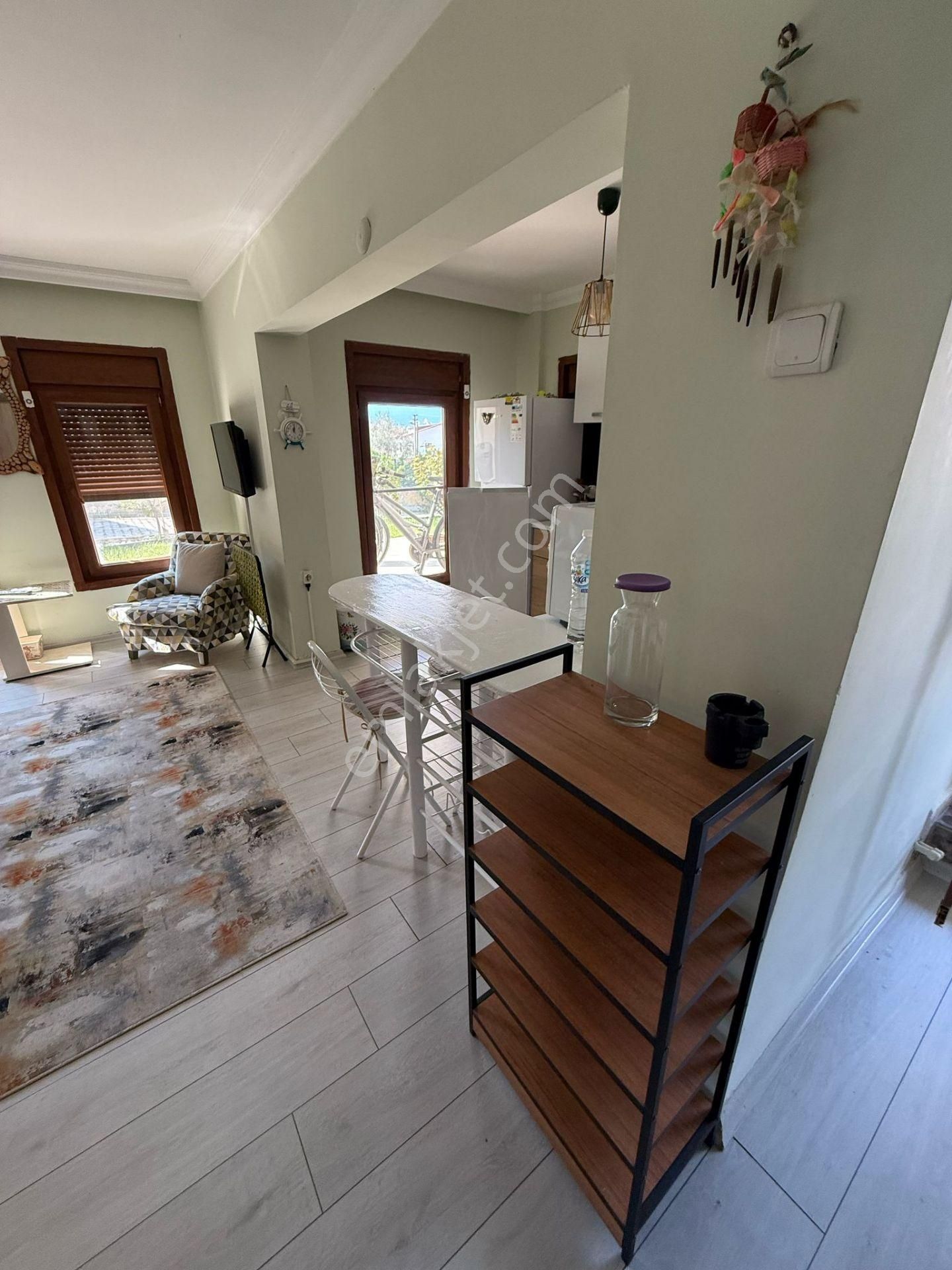 Ayvalık Sahilkent'te Full Eşyalı Kiralık Bahçe Katı - Görsel 9