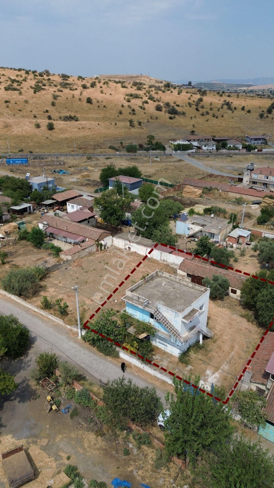 İzmir Tire Karateke Mahallesi'nde Satılık Müstakil Bahçeli Ev - Görsel 3