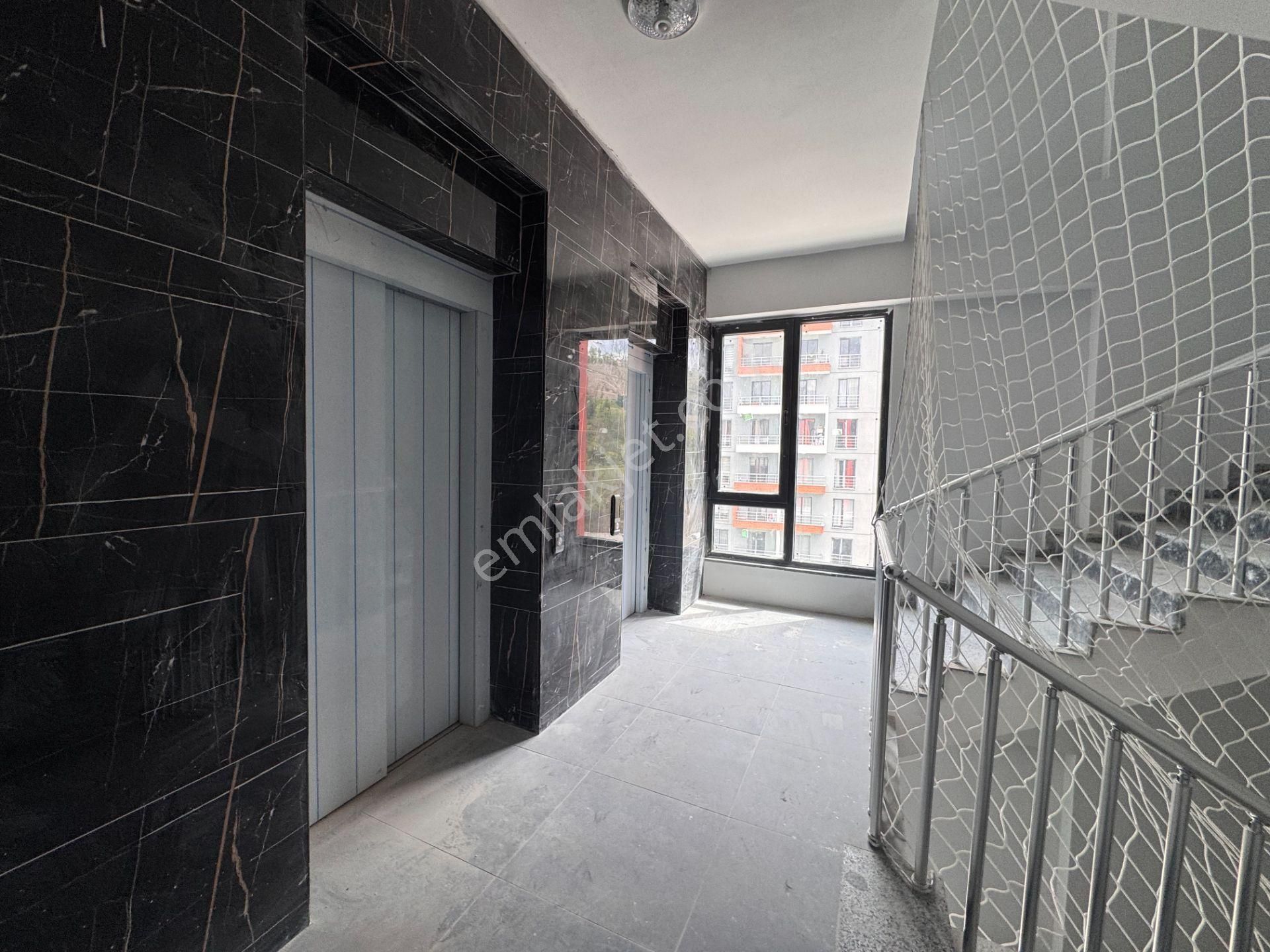 Tokat Turhal Anayol Üzerinde Loca Suit Önünde 1+1 Kiralık - Görsel 7