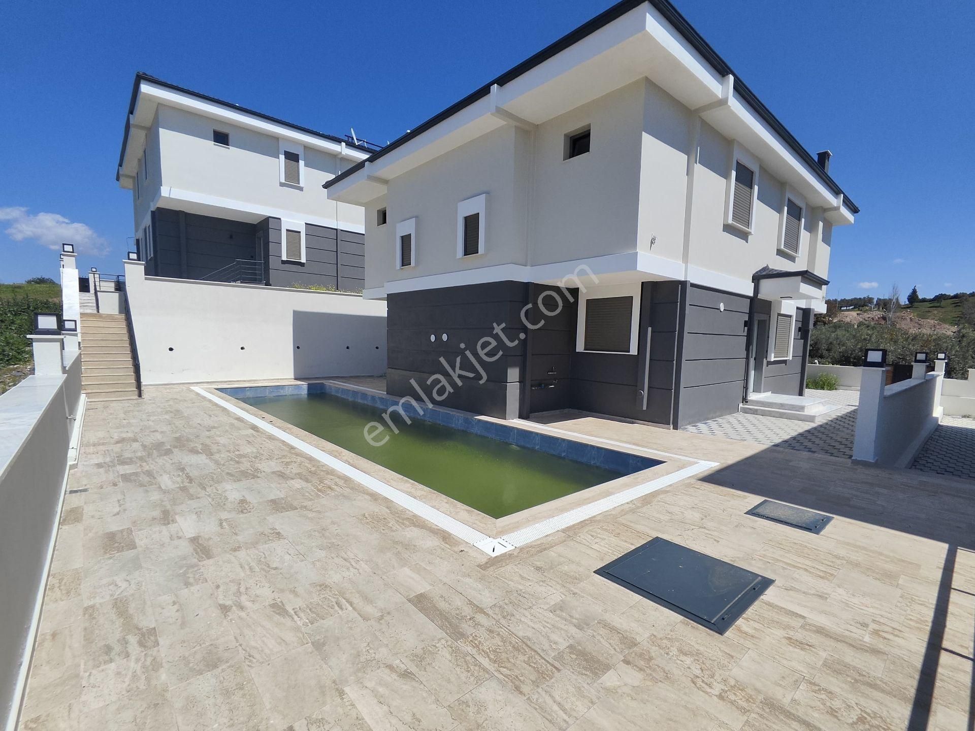 Network Gayrimenkulden Didim Hisarda Satılık 3+1 Havuzlu Villa