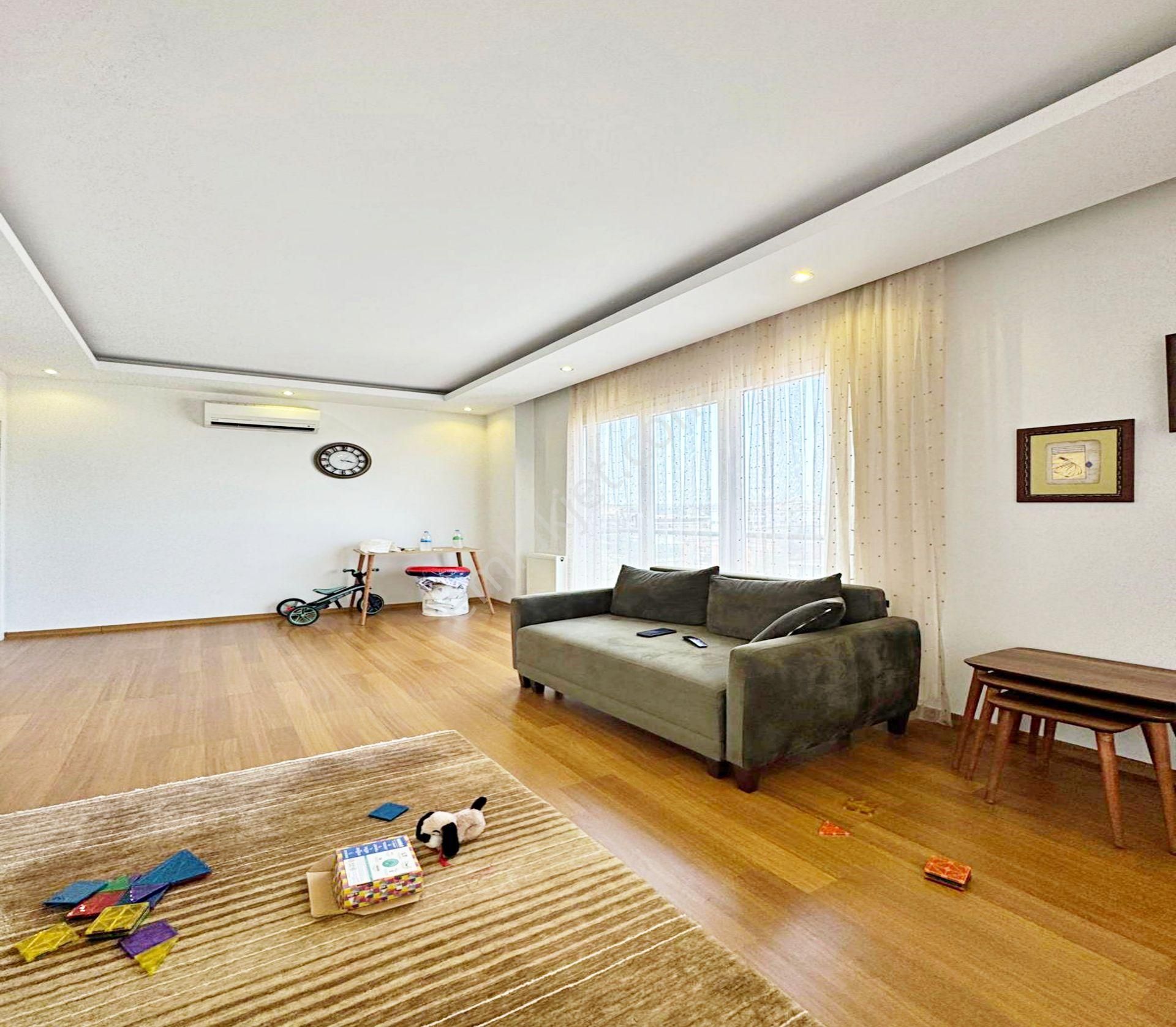 Marmara Mahallesinde Site İçi Arakat Acil Satılık 2+1 Daire