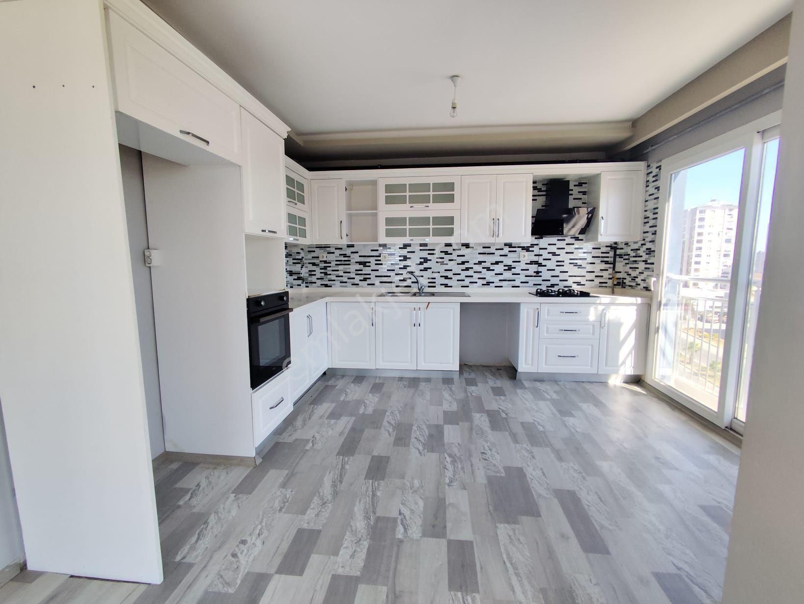 Stadyum Karşısında Bul.uzeri 3+1 Kupon Daire