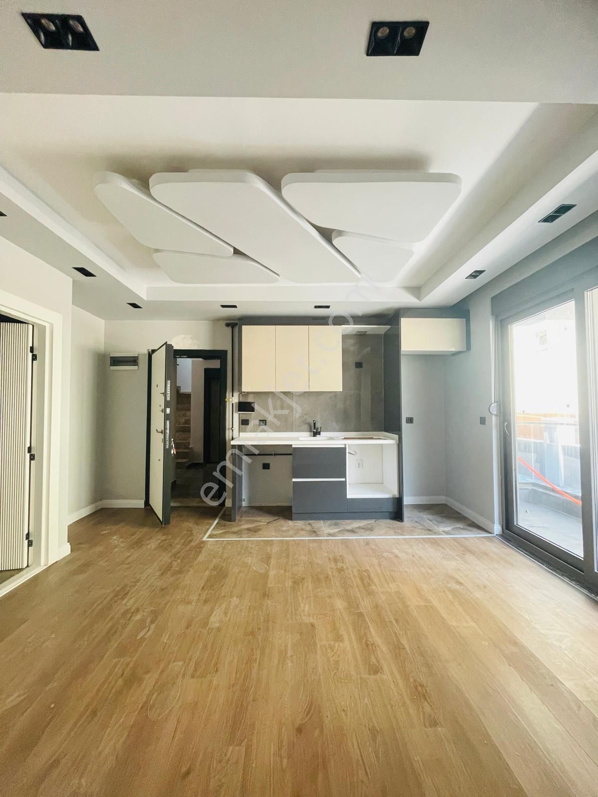 Etiler Mahallesinde Asansörlü Doğalgazlı Ultra Lüks Sıfır Daireler - Görsel 3